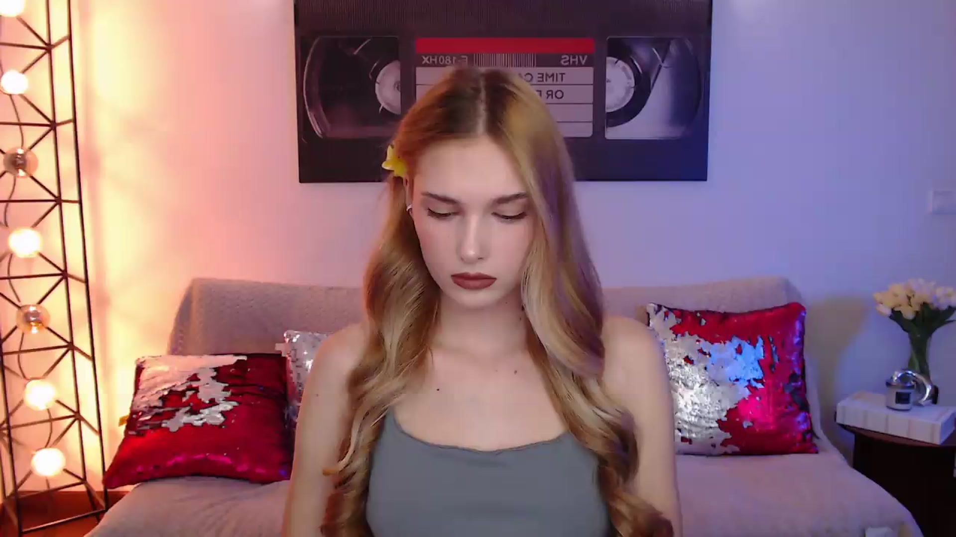 Gallery image thumbnail from Sirela's myfreecams stream on, 07/31/2026, 19:37 image 19 of 20