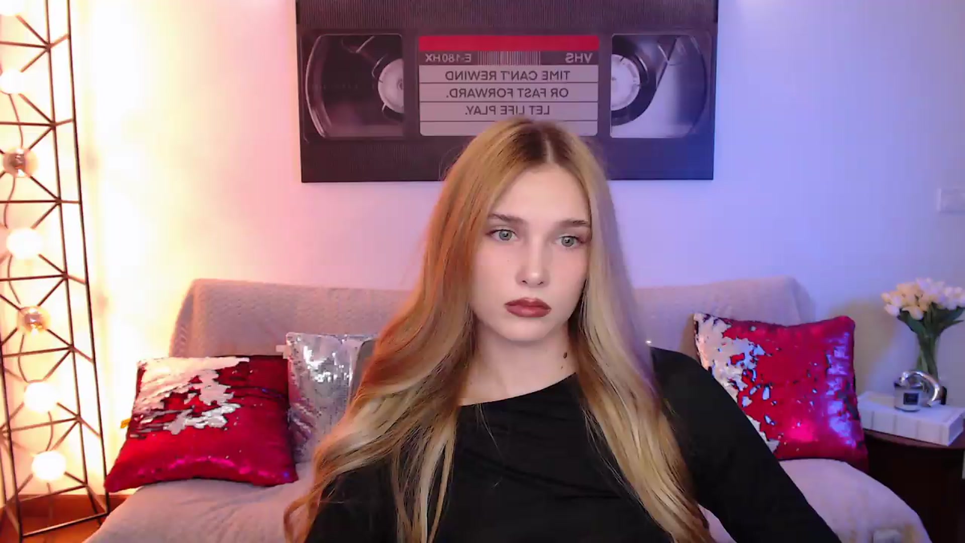 Gallery image thumbnail from Sirela's myfreecams stream on, 08/01/2026, 02:20 image 8 of 20