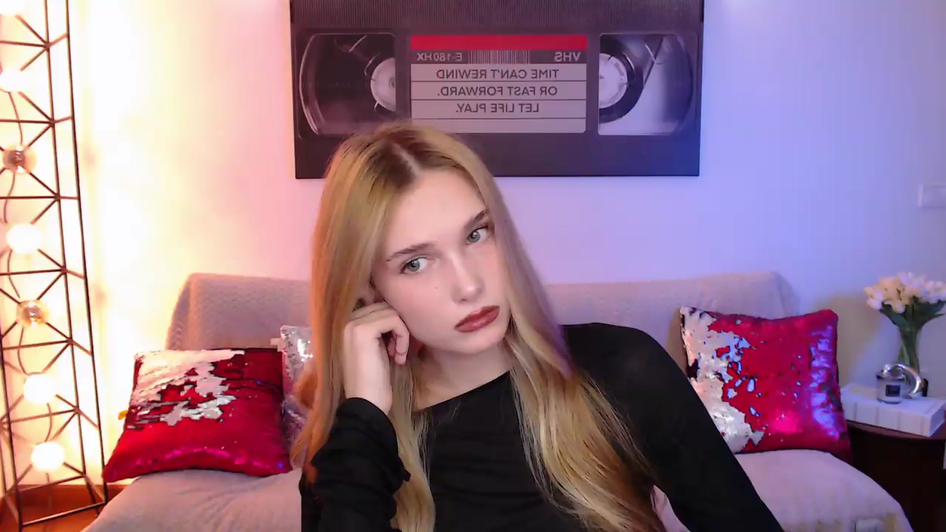 Gallery image thumbnail from Sirela's myfreecams stream on, 08/01/2026, 02:20 image 3 of 20