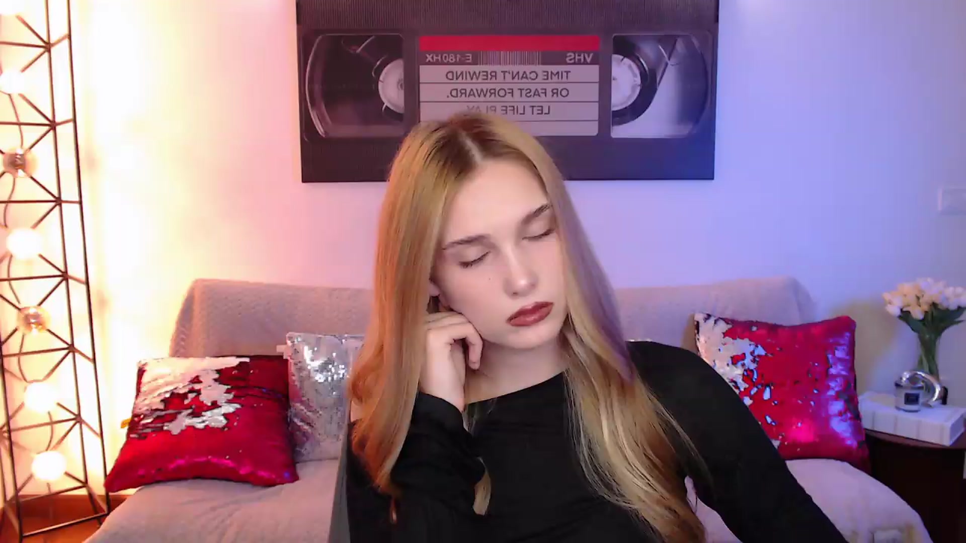 Gallery image thumbnail from Sirela's myfreecams stream on, 08/01/2026, 02:20 image 2 of 20