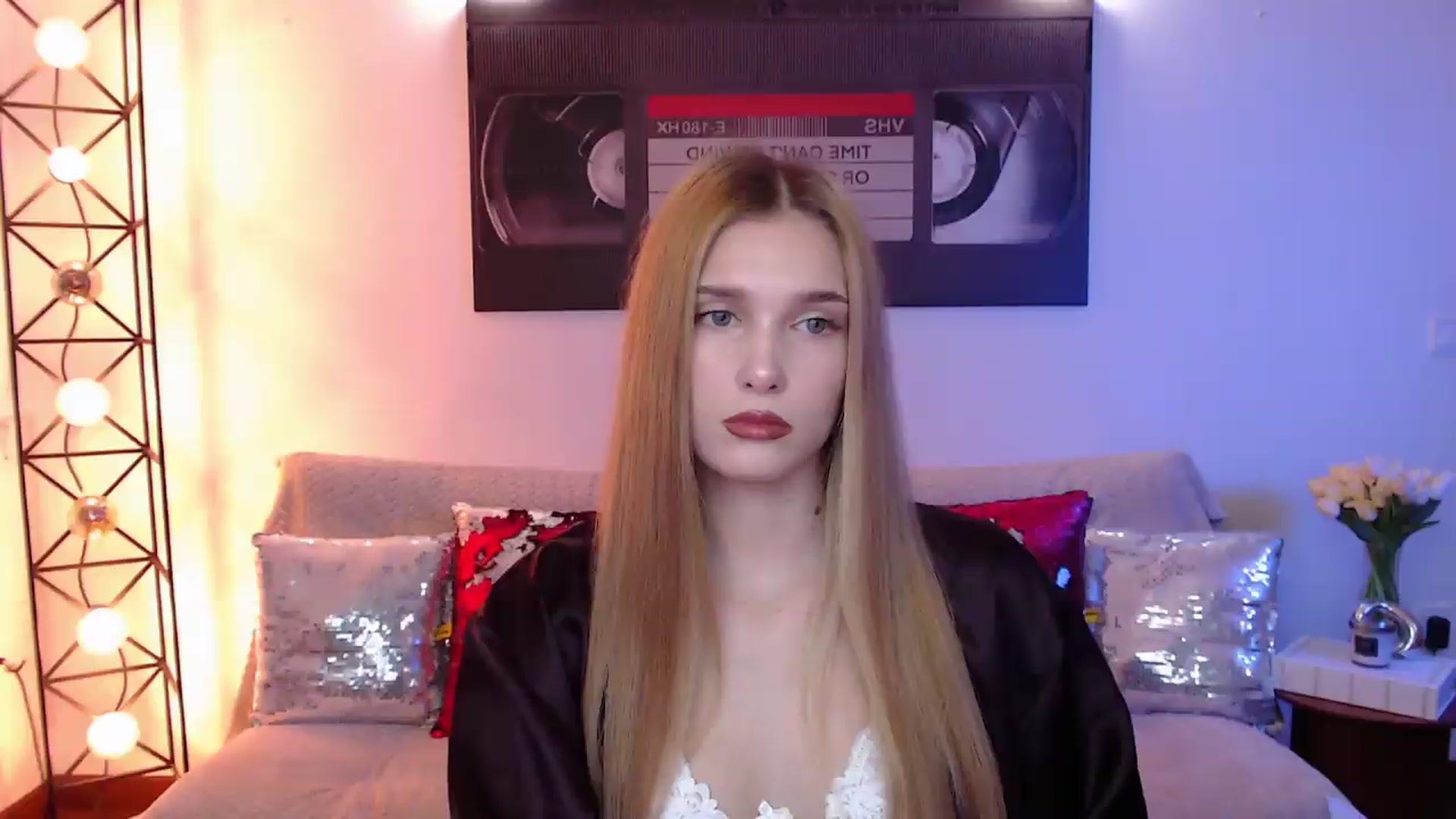Gallery image thumbnail from Sirela's myfreecams stream on, 08/12/2026, 21:26 image 19 of 20