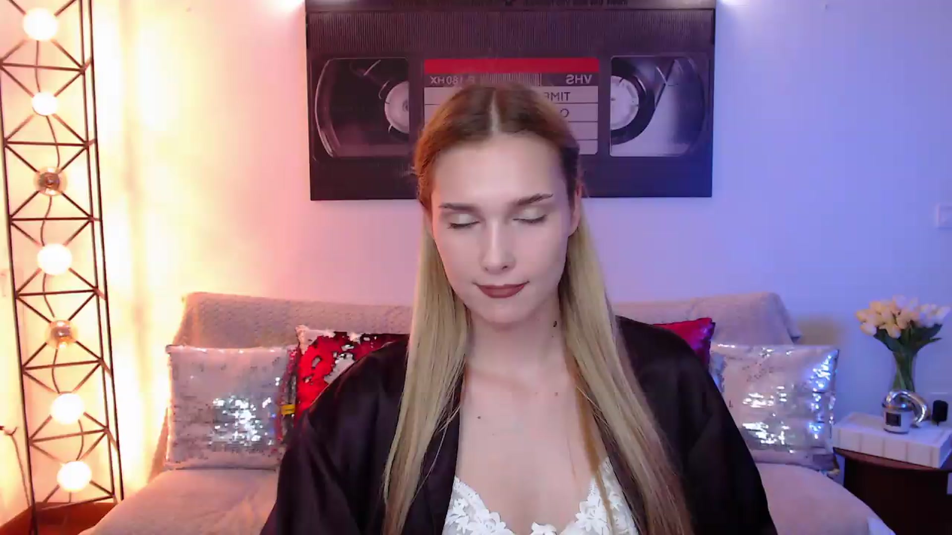 Gallery image thumbnail from Sirela's myfreecams stream on, 08/13/2026, 24:32 image 1 of 20