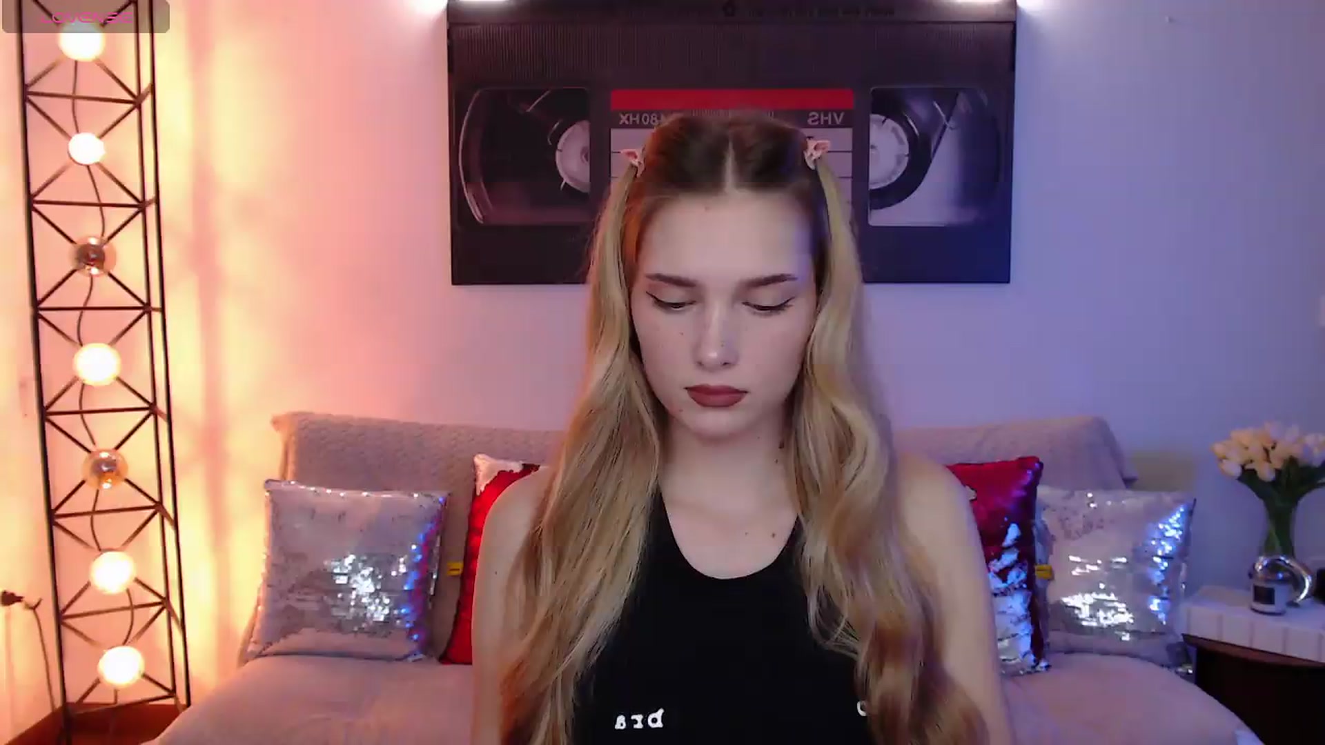 Gallery image thumbnail from Sirela's myfreecams stream on, 08/17/2026, 22:54 image 17 of 20