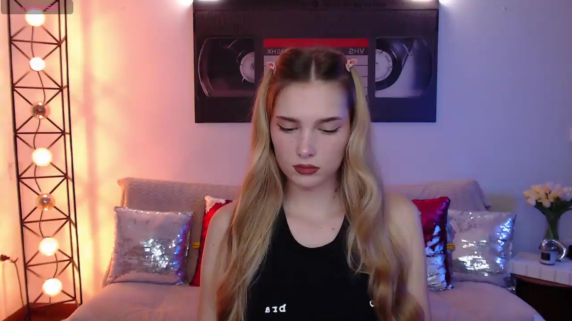 Gallery image thumbnail from Sirela's myfreecams stream on, 08/17/2026, 22:54 image 10 of 20
