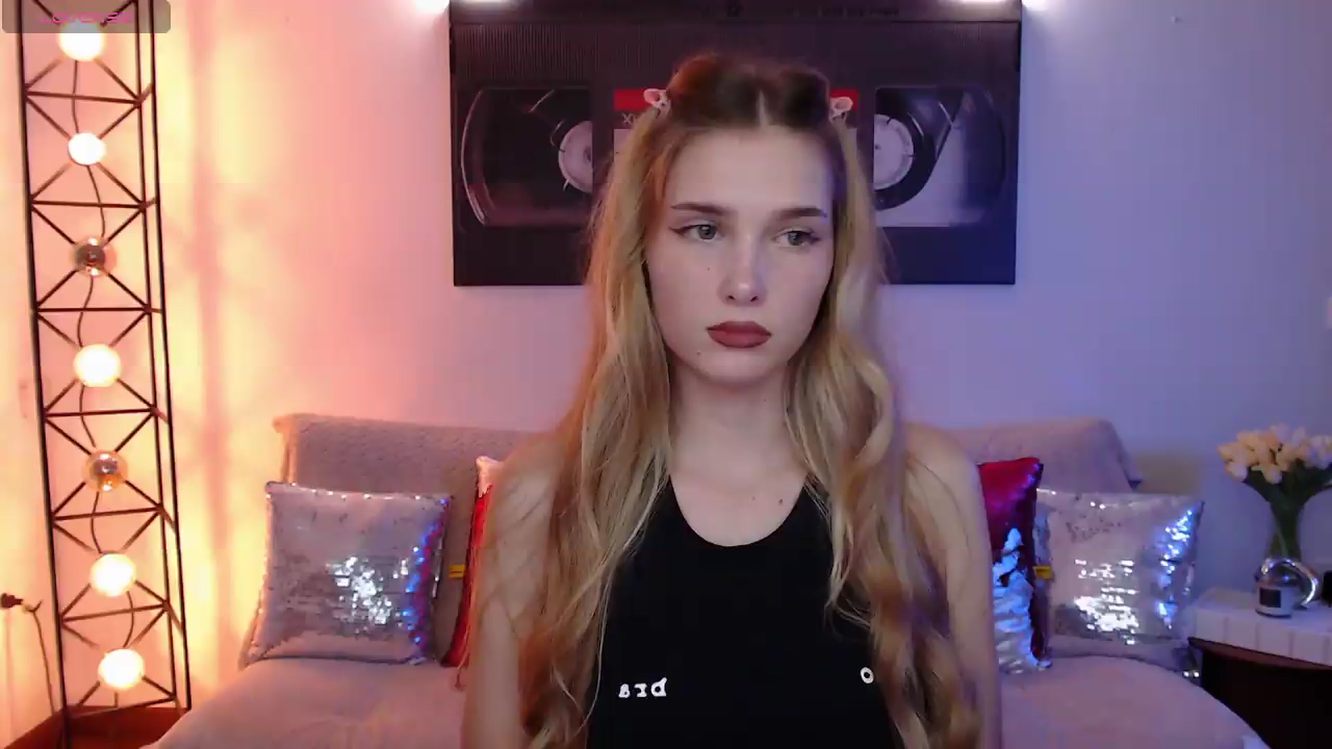 Gallery image thumbnail from Sirela's myfreecams stream on, 08/17/2026, 23:33 image 13 of 20