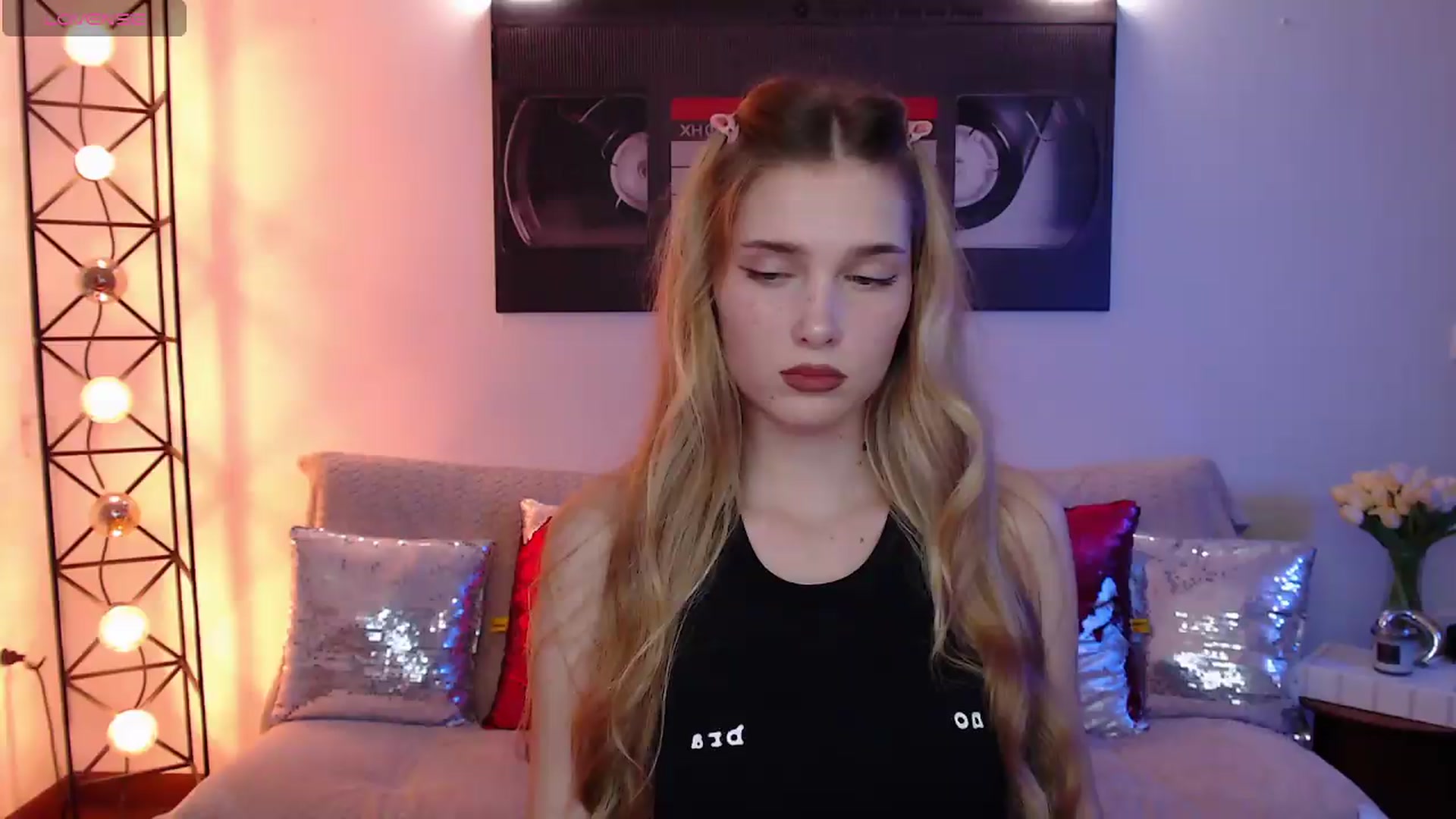 Gallery image thumbnail from Sirela's myfreecams stream on, 08/17/2026, 23:33 image 8 of 20
