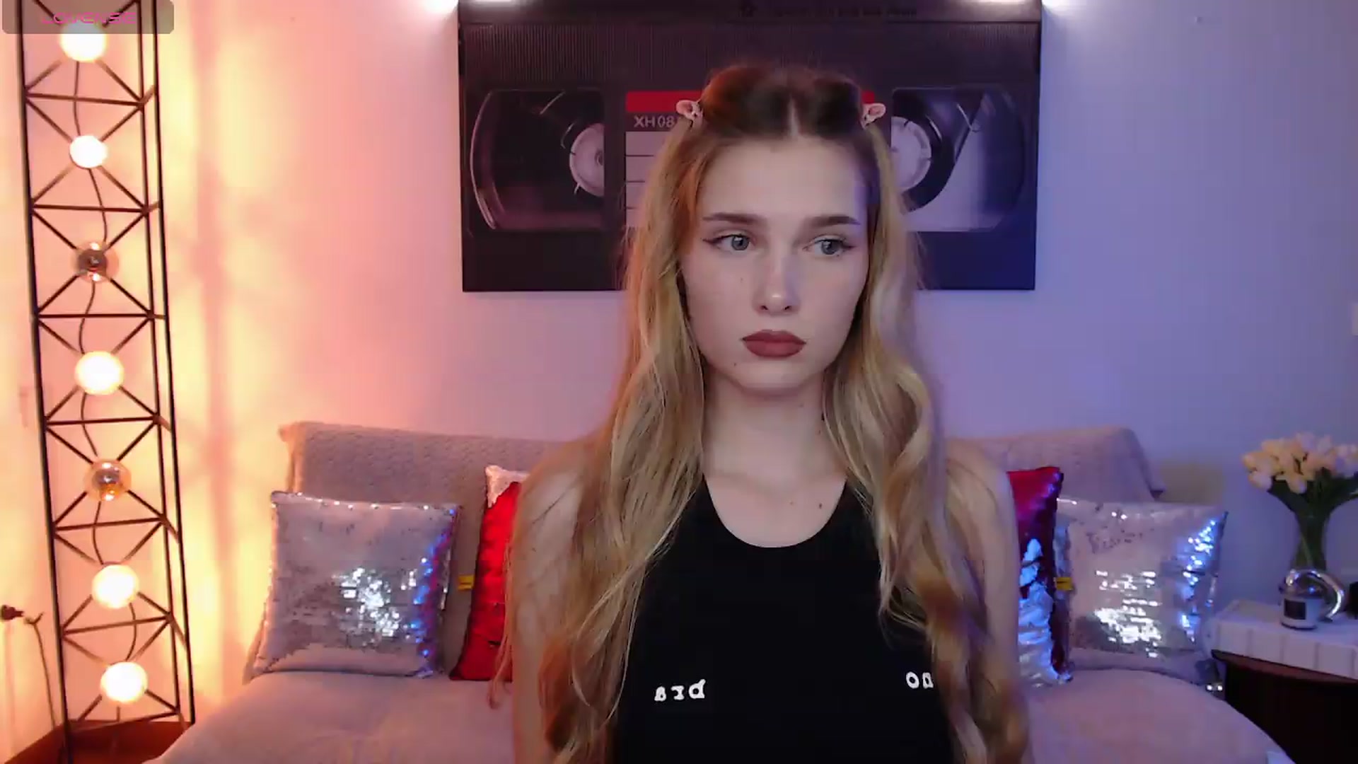 Gallery image thumbnail from Sirela's myfreecams stream on, 08/17/2026, 23:33 image 9 of 20