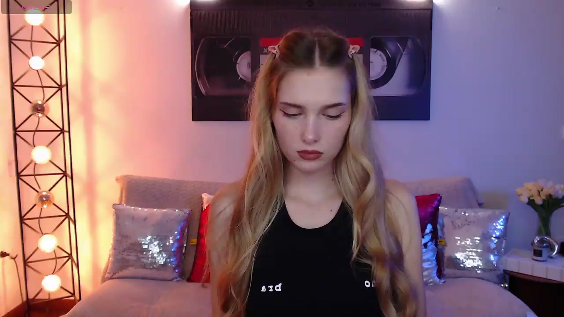 Gallery image thumbnail from Sirela's myfreecams stream on, 08/17/2026, 23:33 image 10 of 20