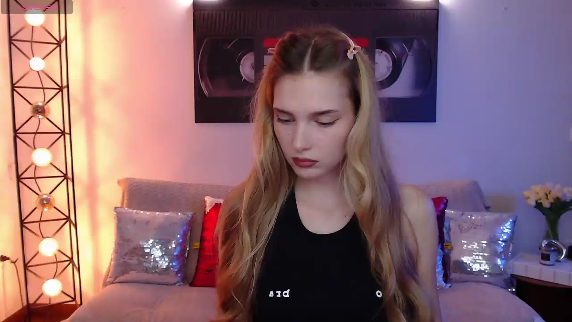Gallery image thumbnail from Sirela's myfreecams stream on, 08/17/2026, 23:33 image 2 of 20