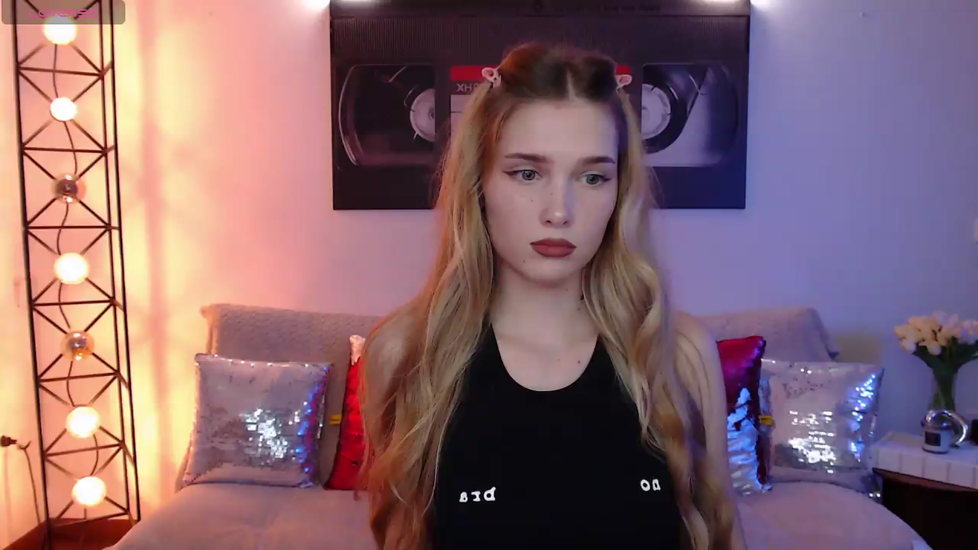 Gallery image thumbnail from Sirela's myfreecams stream on, 08/17/2026, 23:33 image 3 of 20