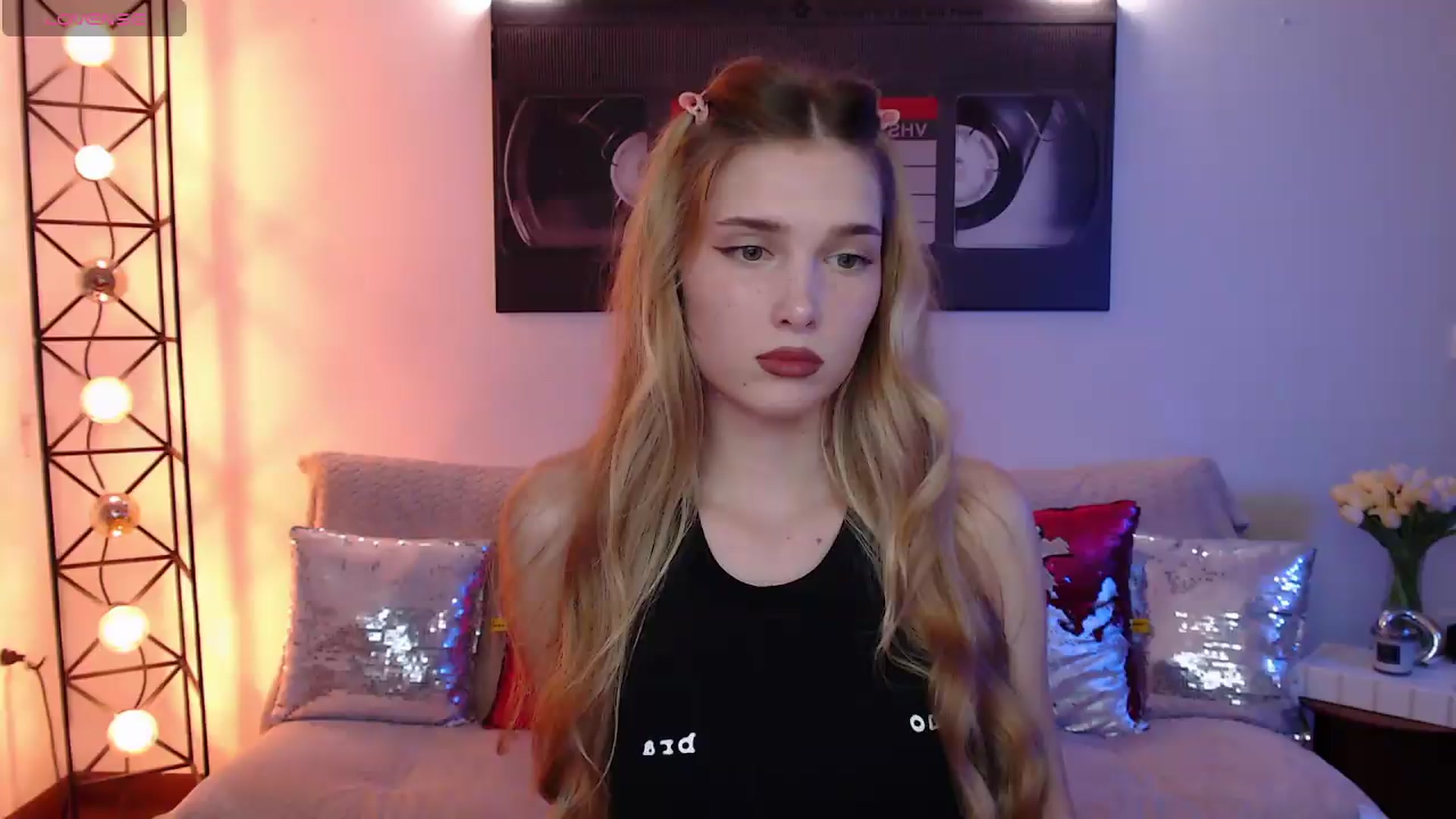 Gallery image thumbnail from Sirela's myfreecams stream on, 08/17/2026, 23:33 image 12 of 20