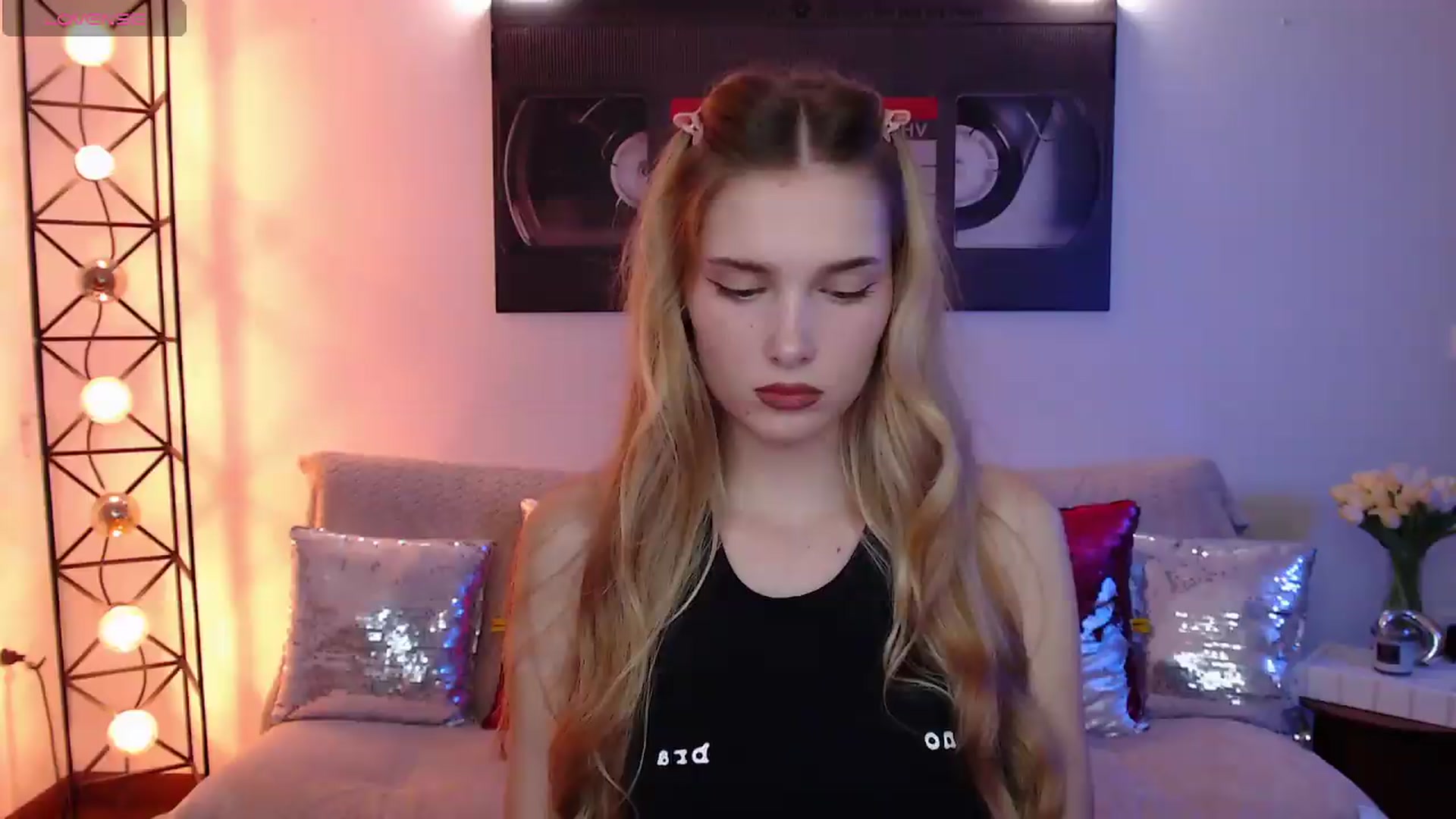 Gallery image thumbnail from Sirela's myfreecams stream on, 08/17/2026, 23:33 image 15 of 20