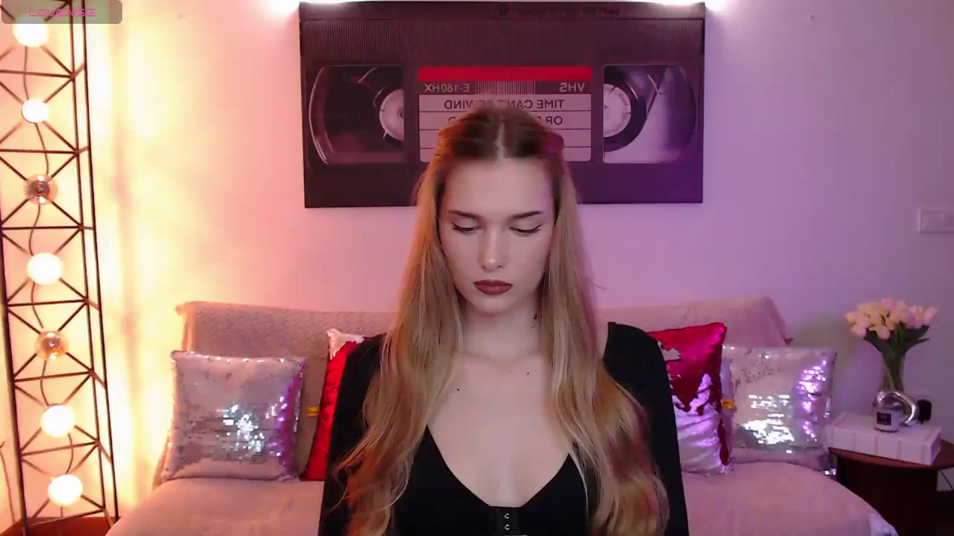 Gallery image thumbnail from Sirela's myfreecams stream on, 08/19/2026, 20:34 image 14 of 20