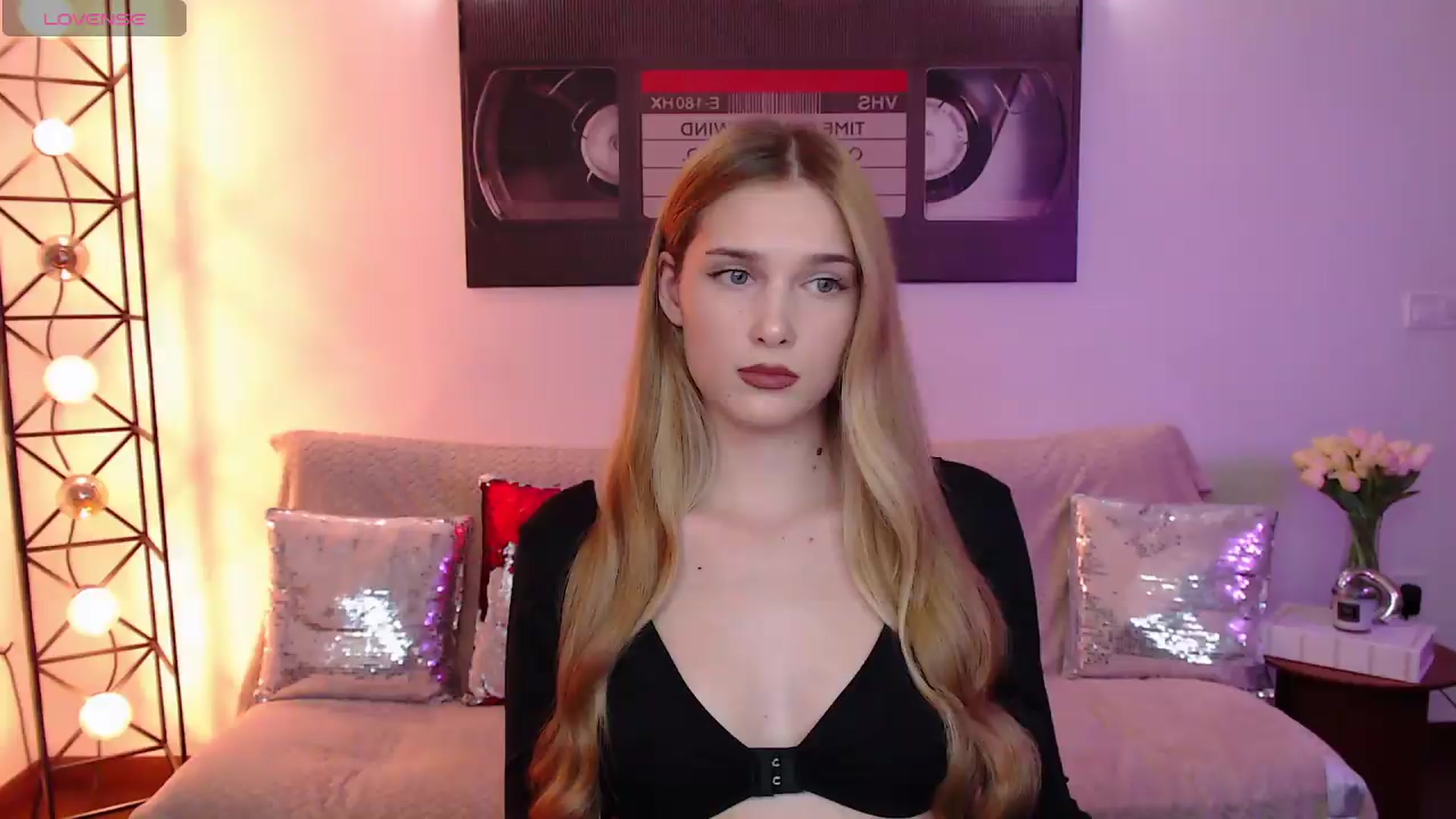 Gallery image thumbnail from Sirela's myfreecams stream on, 08/19/2026, 23:35 image 10 of 20