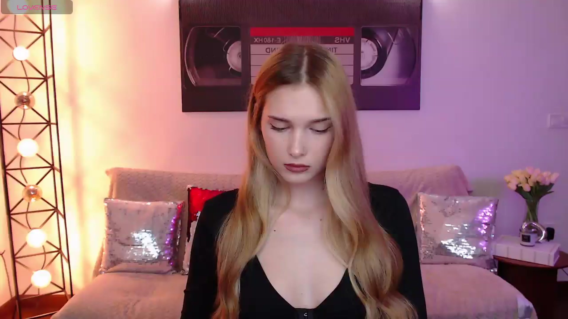 Gallery image thumbnail from Sirela's myfreecams stream on, 08/19/2026, 23:35 image 1 of 20