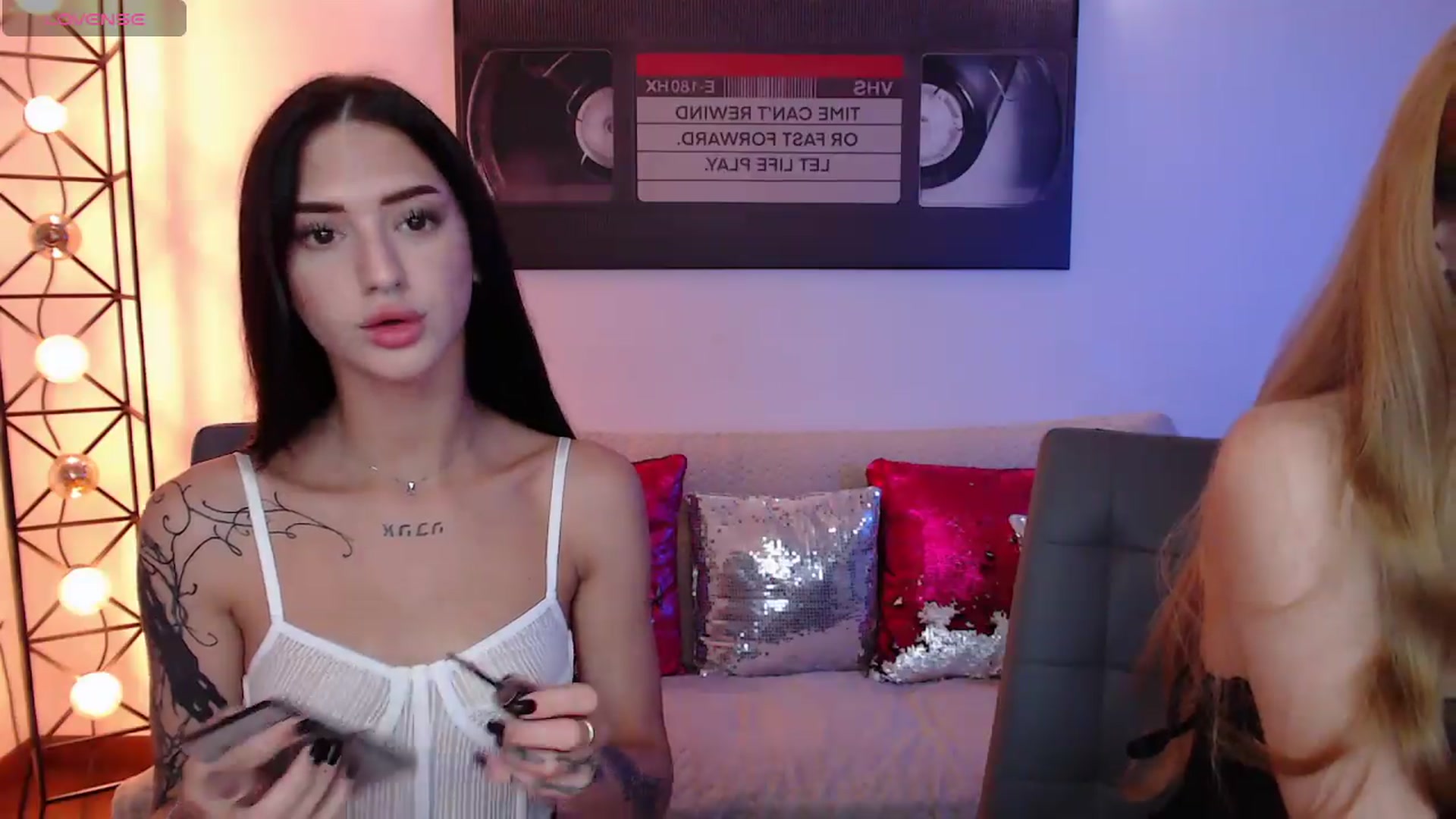 Gallery image thumbnail from Sirela's myfreecams stream on, 08/28/2026, 24:49 image 4 of 20