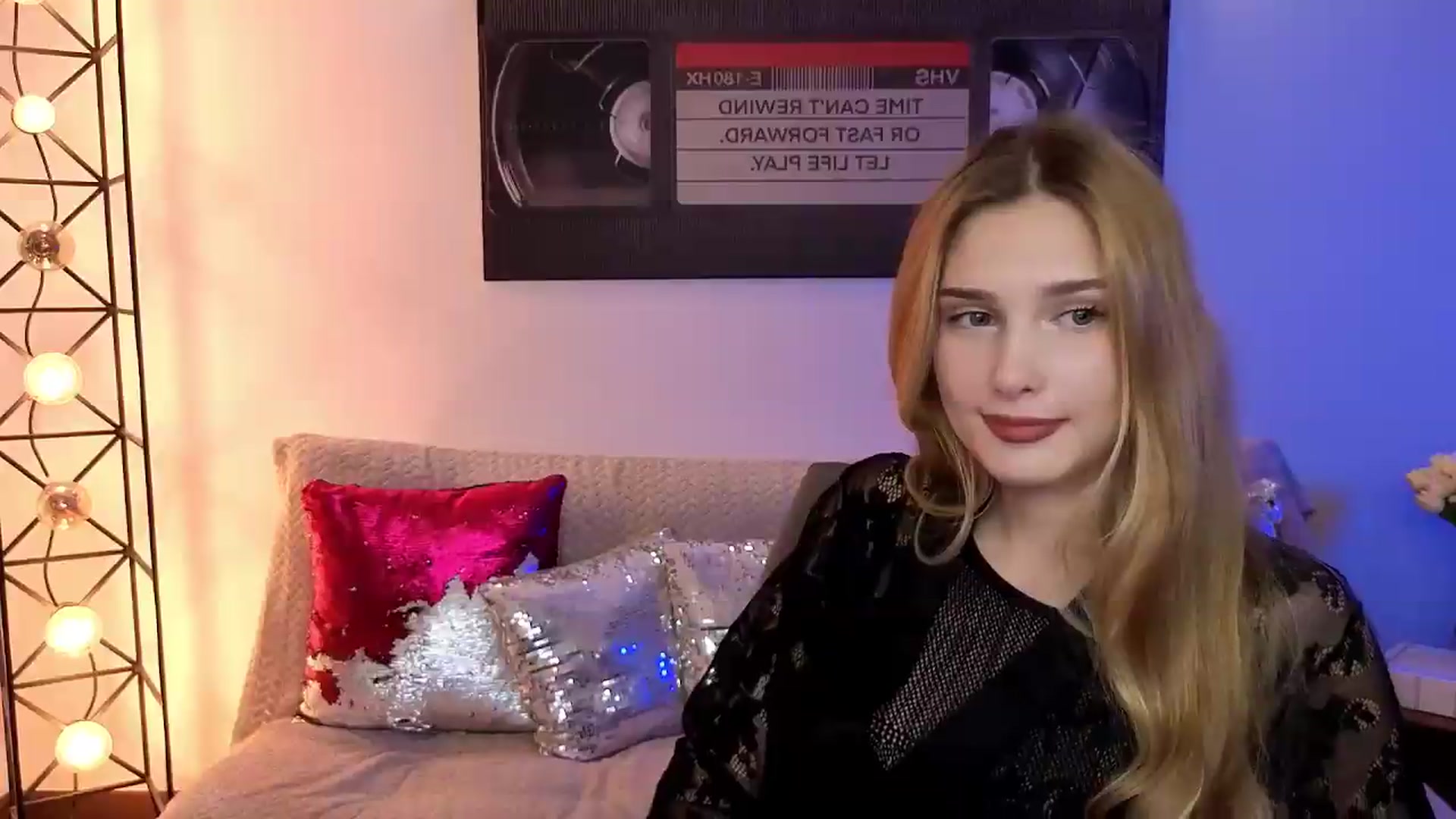 Gallery image thumbnail from Sirela's myfreecams stream on, 08/30/2026, 24:52 image 16 of 20