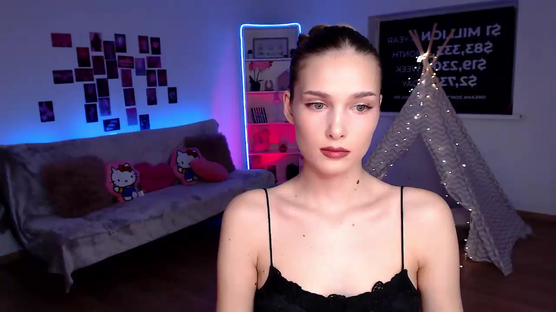 Gallery image thumbnail from Sirela's myfreecams stream on, 09/01/2026, 20:30 image 4 of 20
