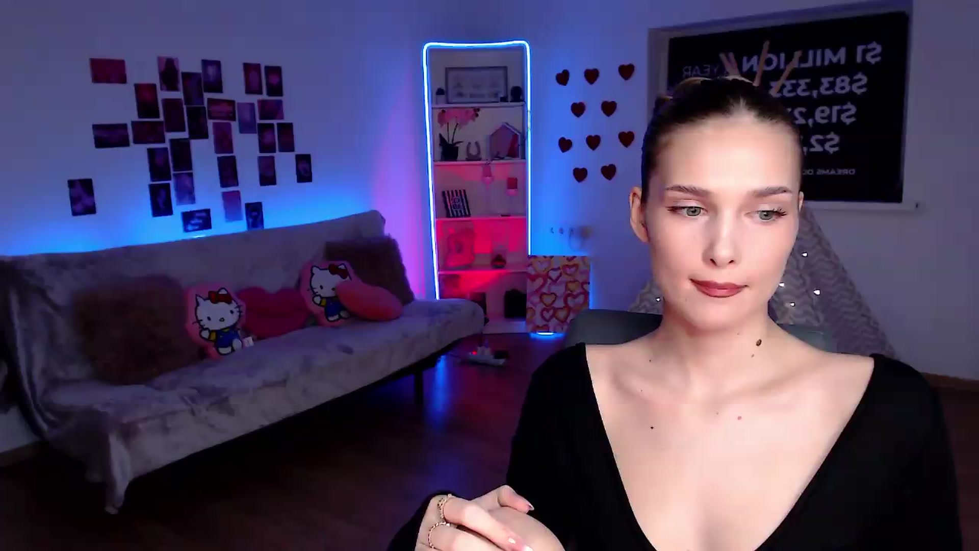 Gallery image thumbnail from Sirela's myfreecams stream on, 09/01/2026, 21:21 image 15 of 20