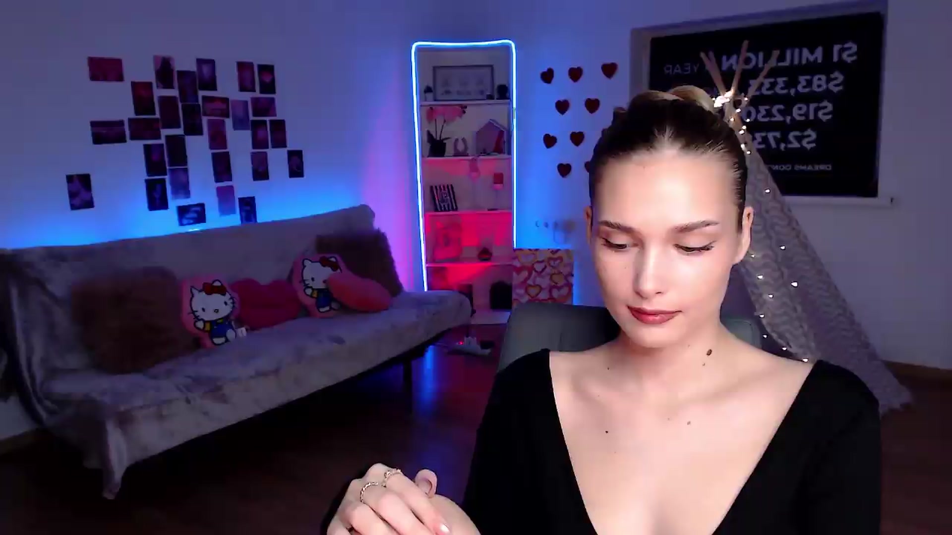 Gallery image thumbnail from Sirela's myfreecams stream on, 09/01/2026, 21:21 image 10 of 20