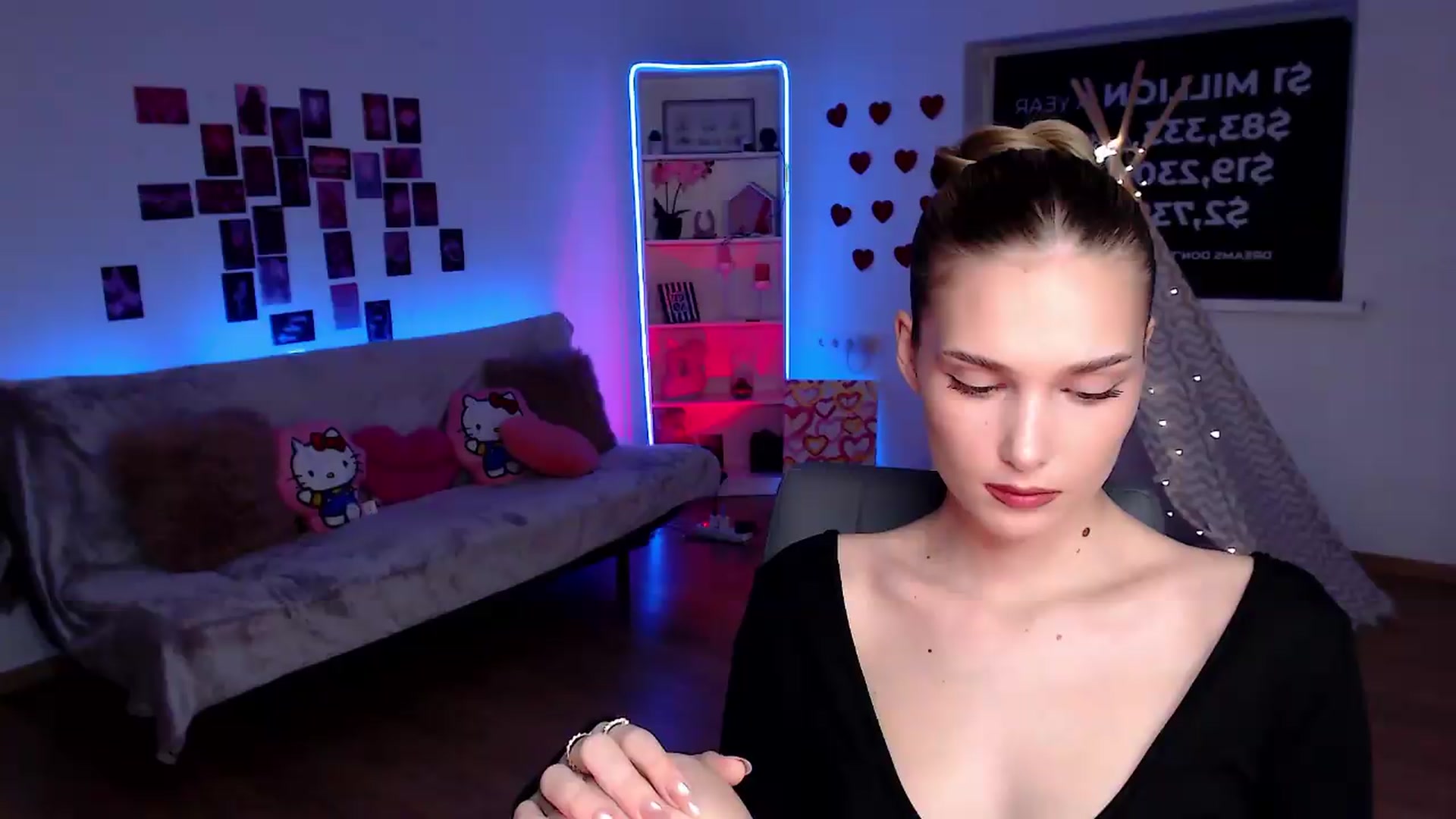 Gallery image thumbnail from Sirela's myfreecams stream on, 09/01/2026, 21:21 image 4 of 20