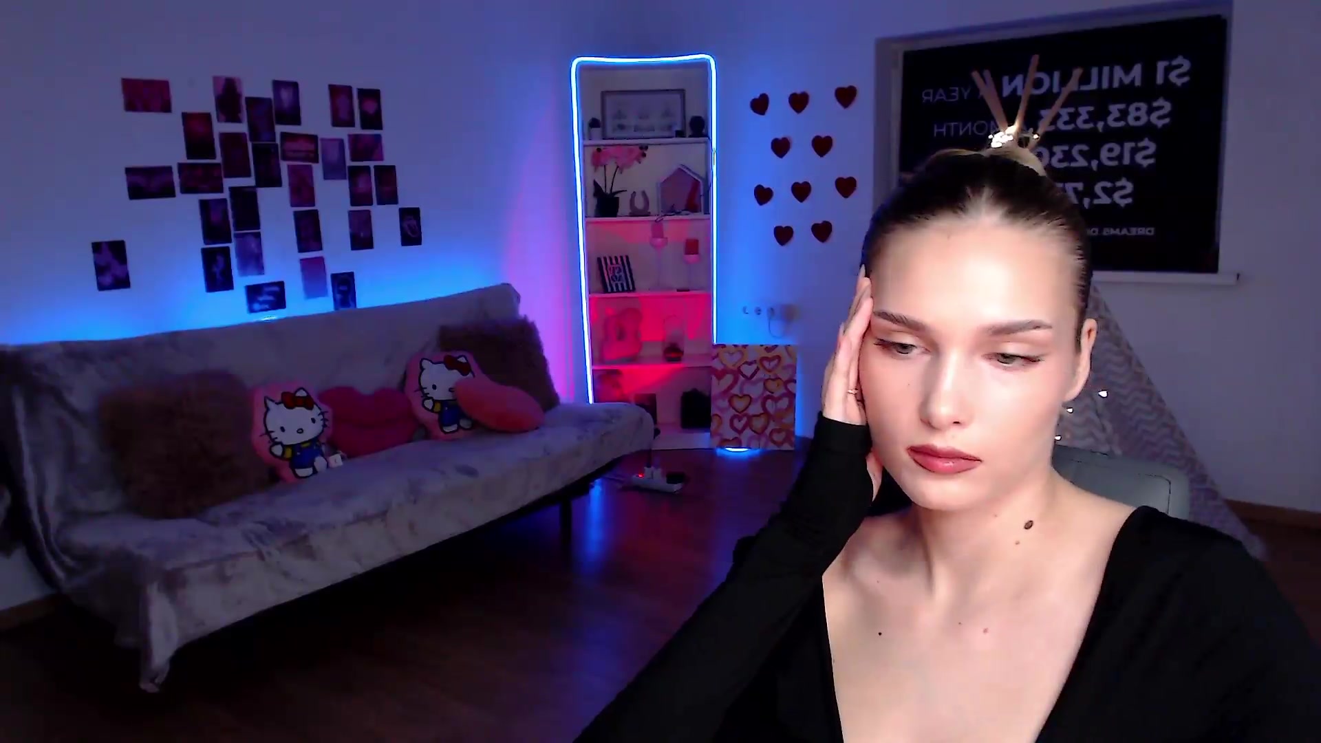 Gallery image thumbnail from Sirela's myfreecams stream on, 09/01/2026, 22:02 image 18 of 20