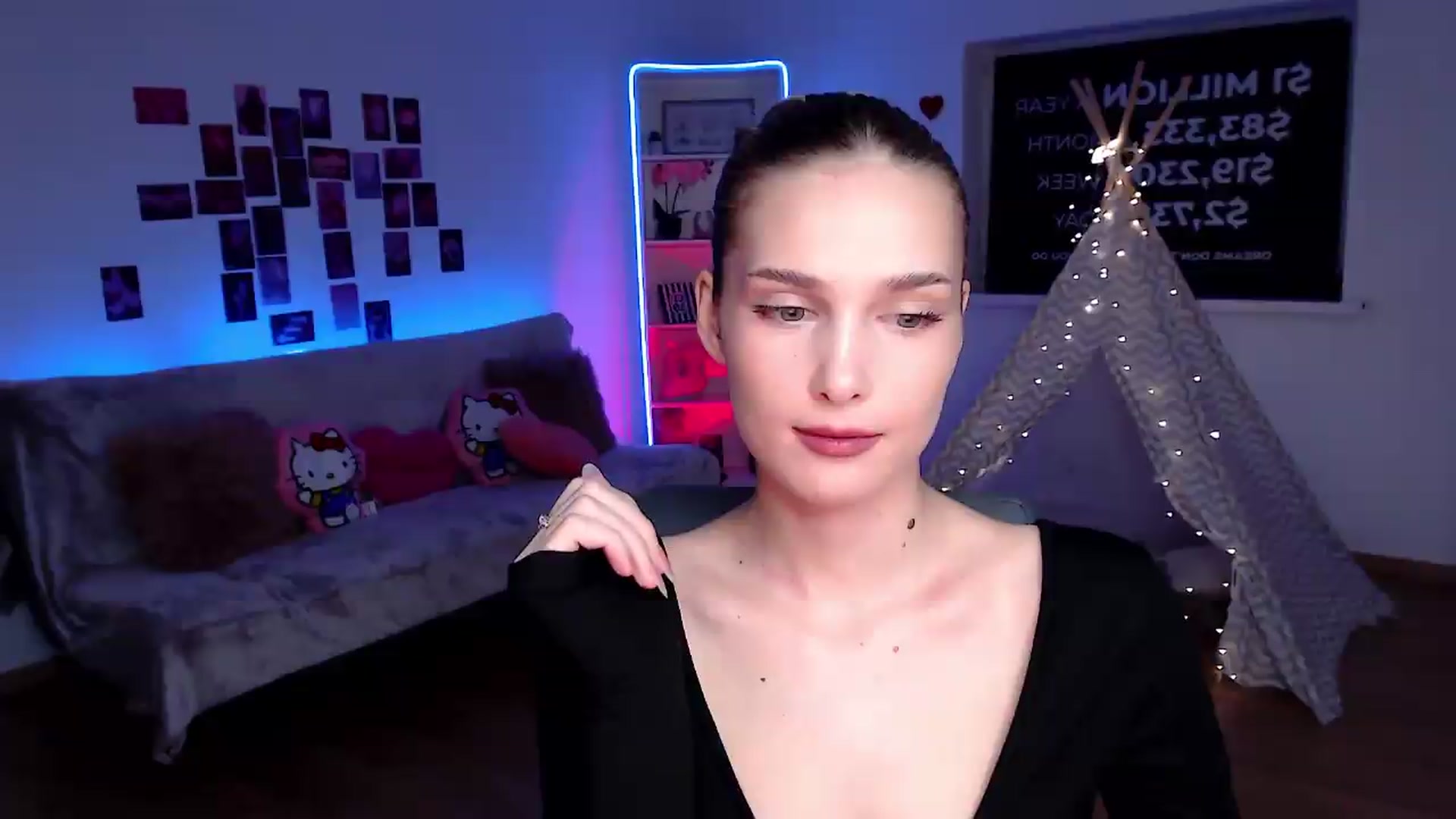 Gallery image thumbnail from Sirela's myfreecams stream on, 09/01/2026, 22:54 image 4 of 20