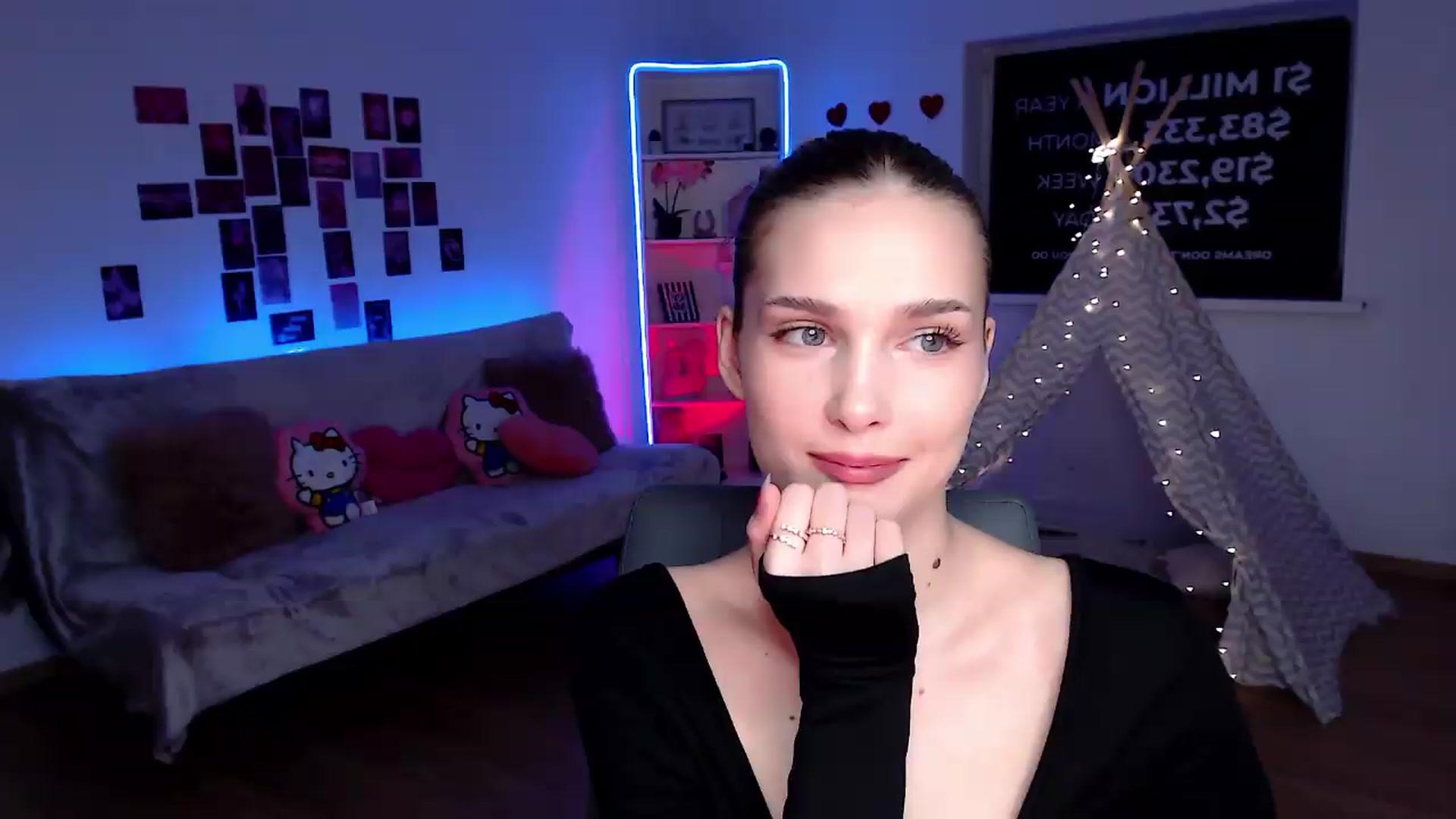Gallery image thumbnail from Sirela's myfreecams stream on, 09/01/2026, 22:54 image 10 of 20