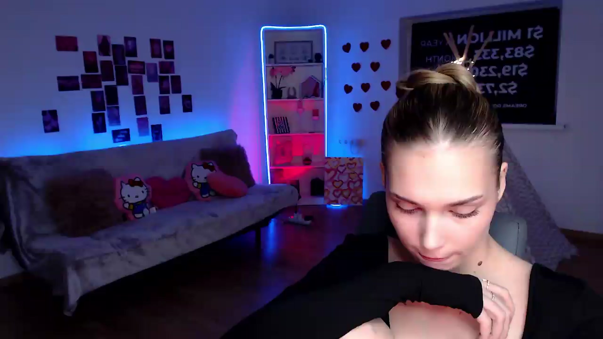 Gallery image thumbnail from Sirela's myfreecams stream on, 09/01/2026, 23:39 image 6 of 20
