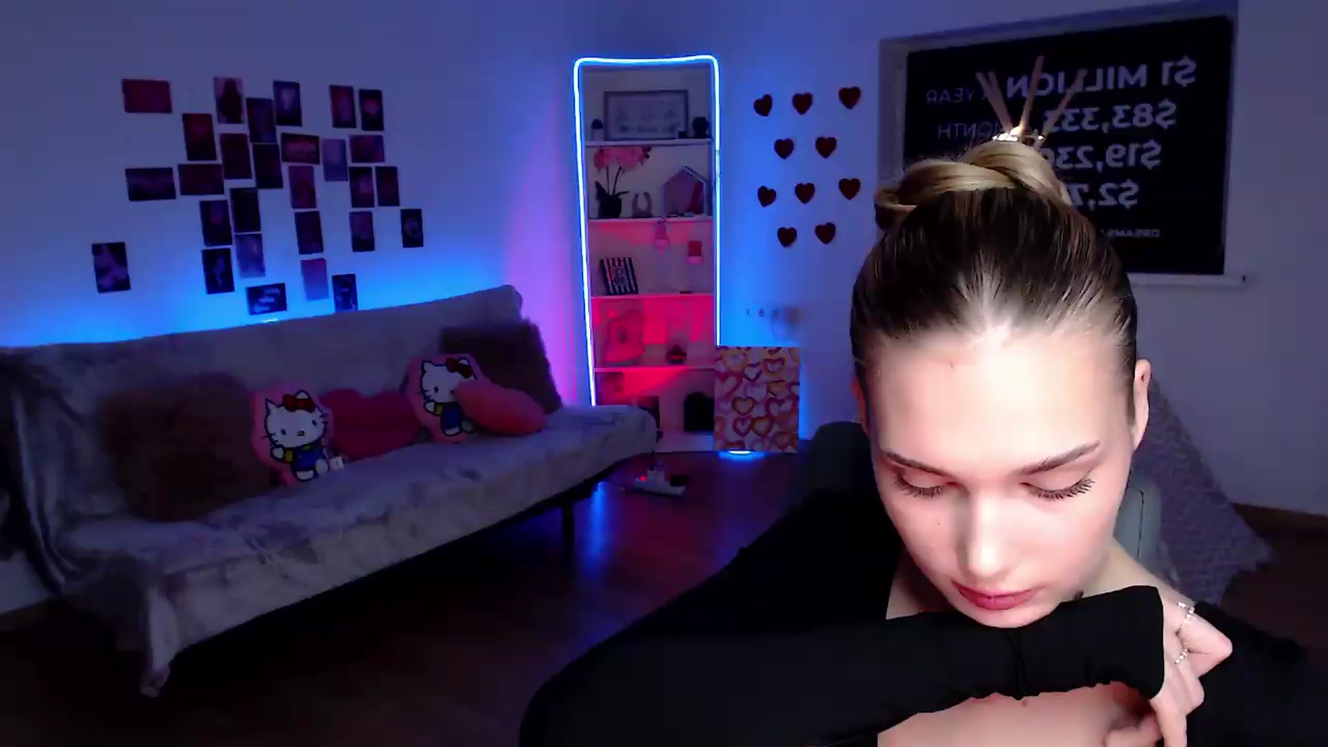 Gallery image thumbnail from Sirela's myfreecams stream on, 09/01/2026, 23:39 image 2 of 20