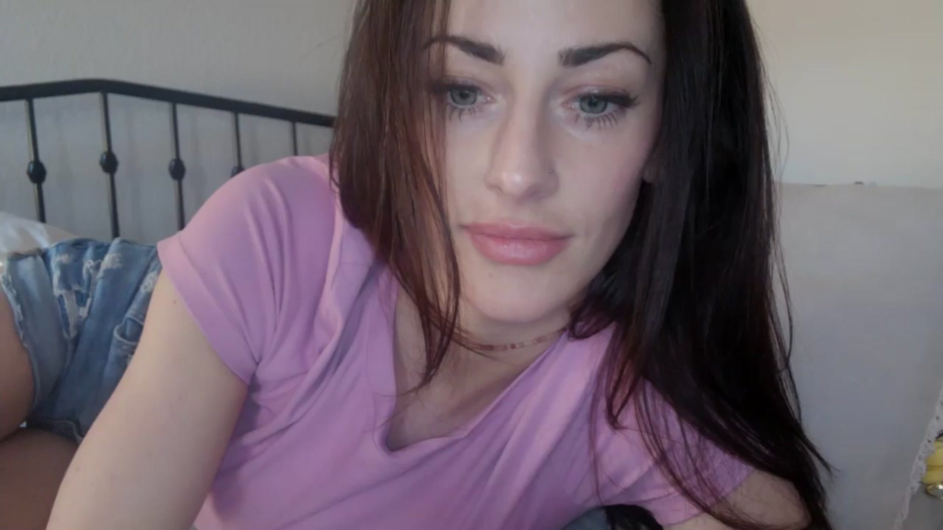 Gallery image thumbnail from Siren3's myfreecams stream on, 02/03/2025, 18:29 image 19 of 20