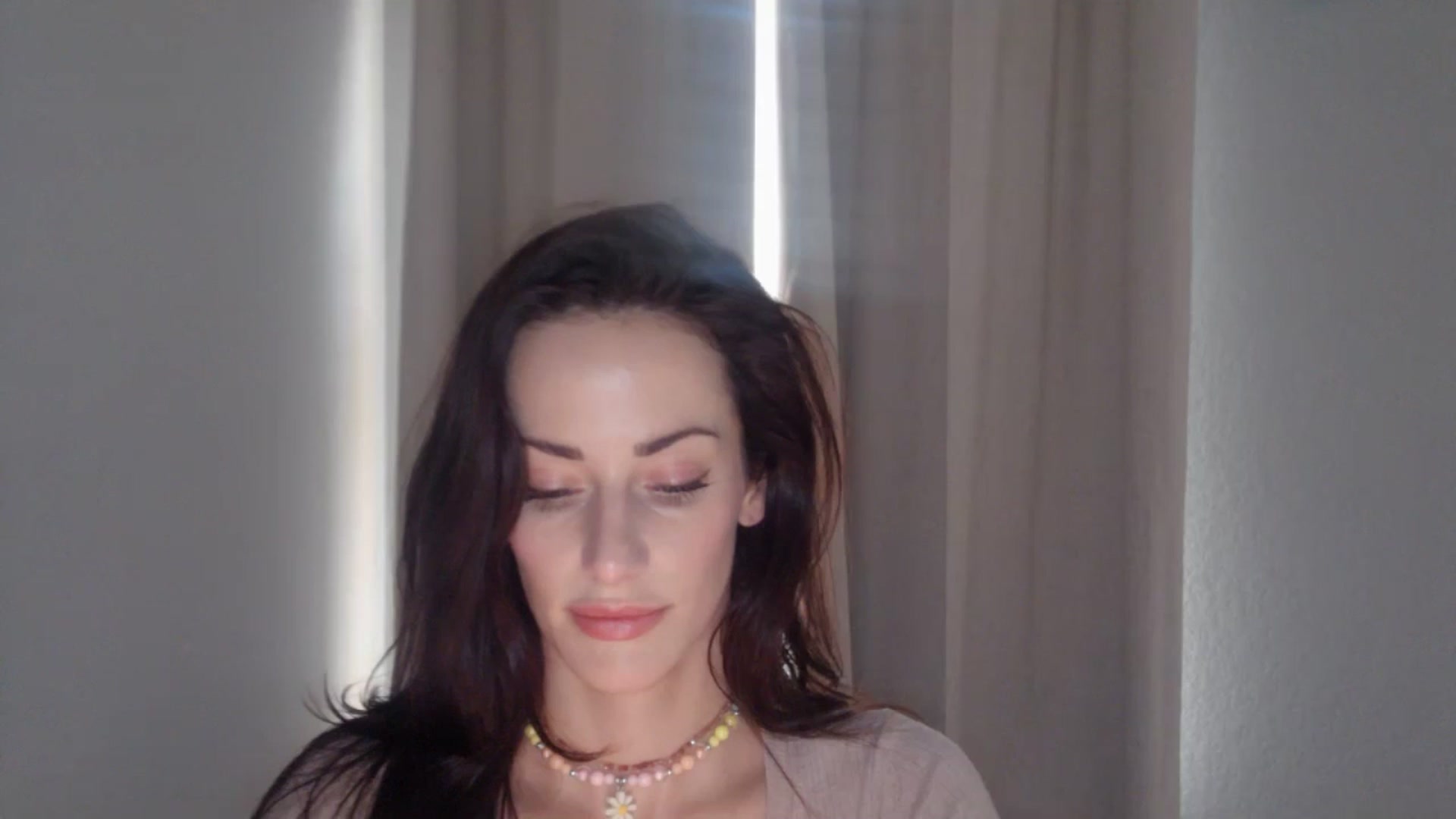 Gallery image thumbnail from Siren3's myfreecams stream on, 02/07/2025, 21:38 image 14 of 20
