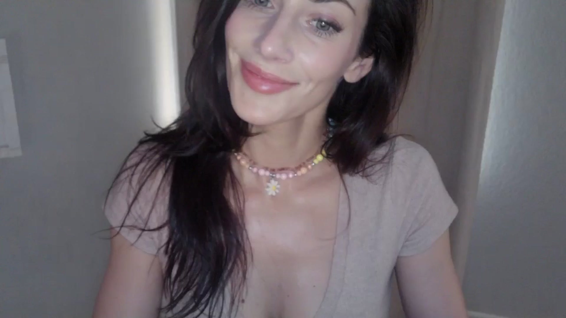Gallery image thumbnail from Siren3's myfreecams stream on, 02/07/2025, 21:38 image 15 of 20