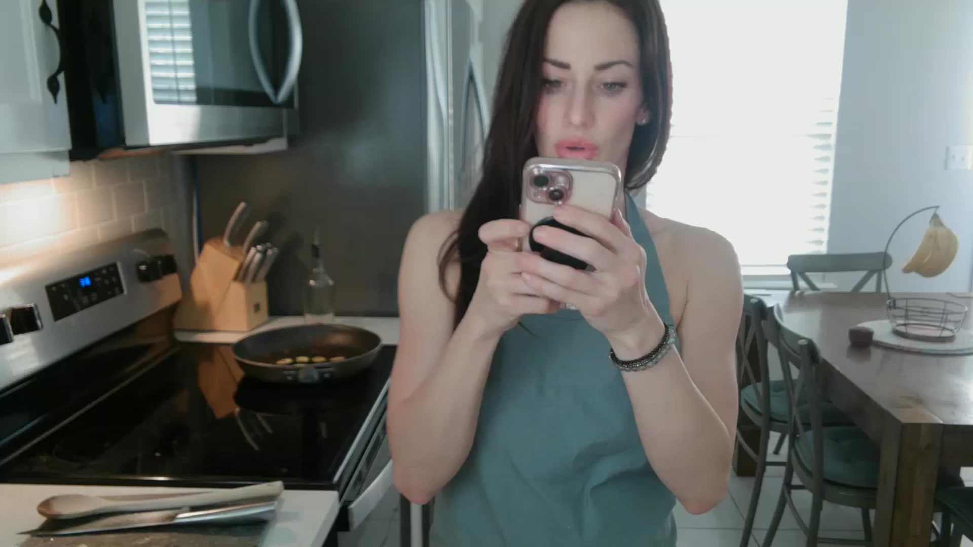 Gallery image thumbnail from Siren3's myfreecams stream on, 04/02/2025, 20:27 image 12 of 20
