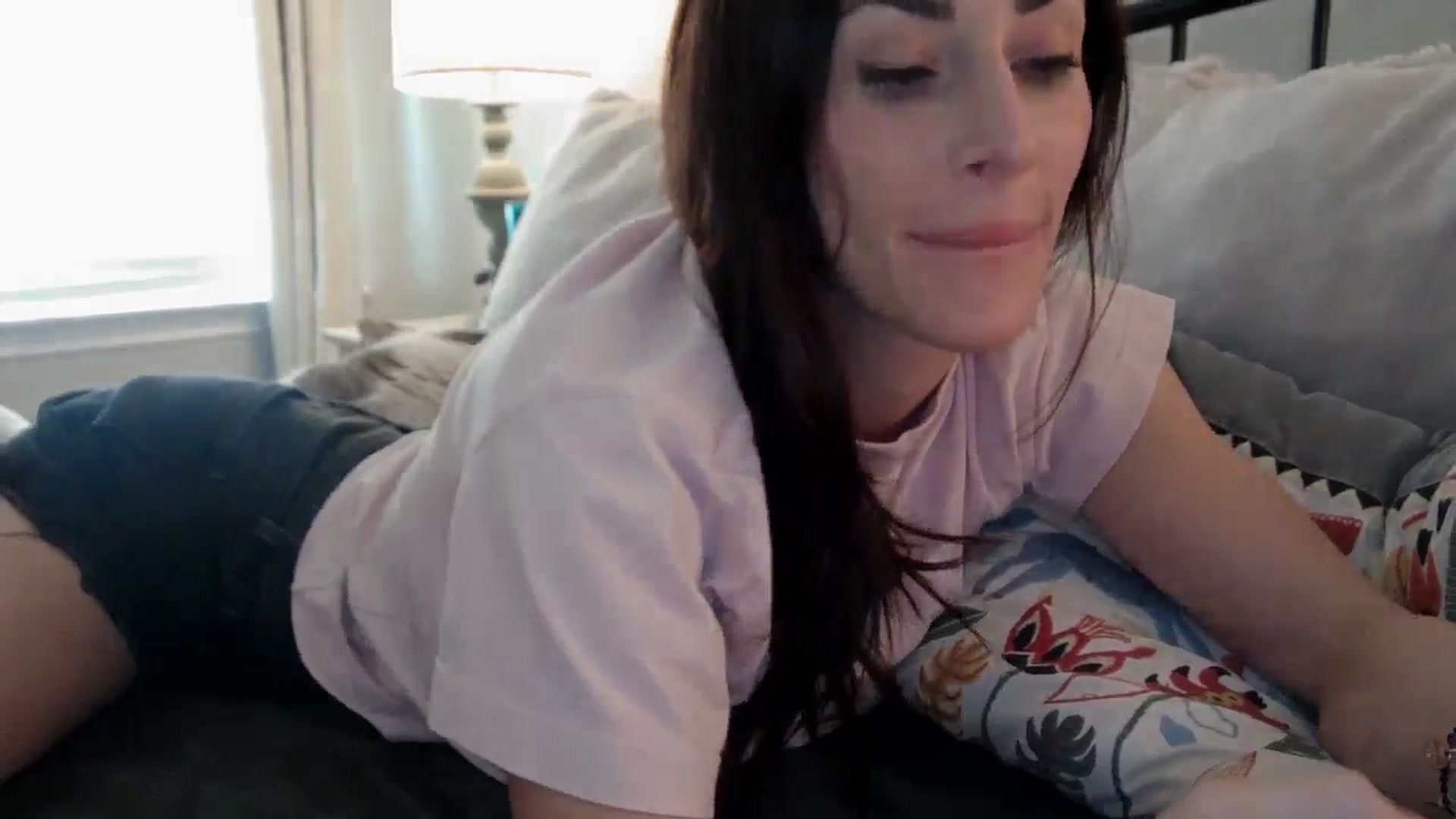 Gallery image thumbnail from Siren3's myfreecams stream on, 04/16/2025, 19:32 image 2 of 20