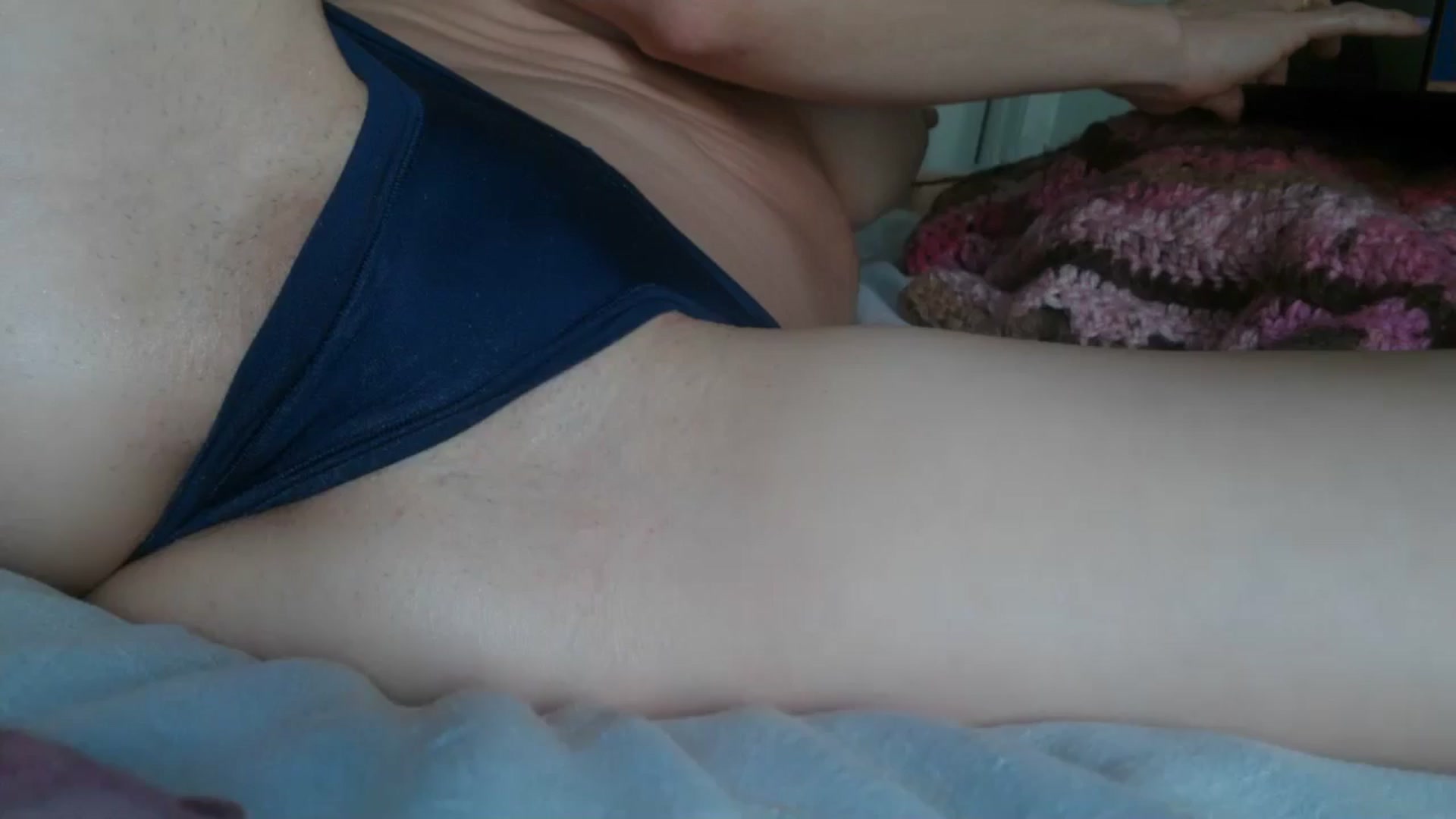 Gallery image thumbnail from Siren3's myfreecams stream on, 04/22/2025, 20:58 image 12 of 20