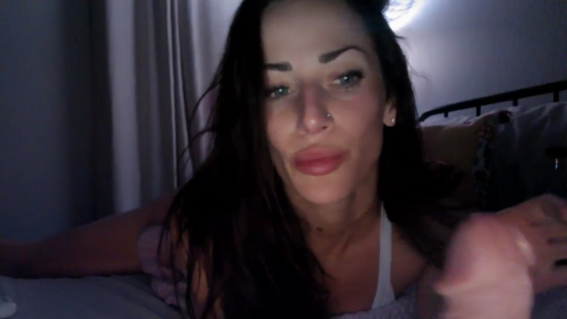 Gallery image thumbnail from Siren3's myfreecams stream on, 05/24/2025, 05:01 image 17 of 20