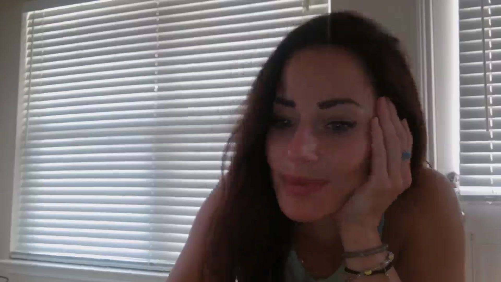 Gallery image thumbnail from Siren3's myfreecams stream on, 08/20/2025, 18:56 image 4 of 20