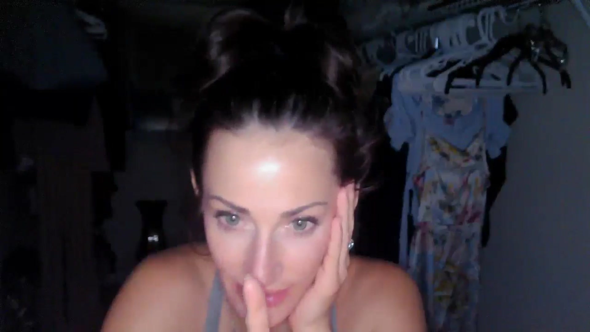 Gallery image thumbnail from Siren3's myfreecams stream on, 08/28/2025, 04:22 image 6 of 20