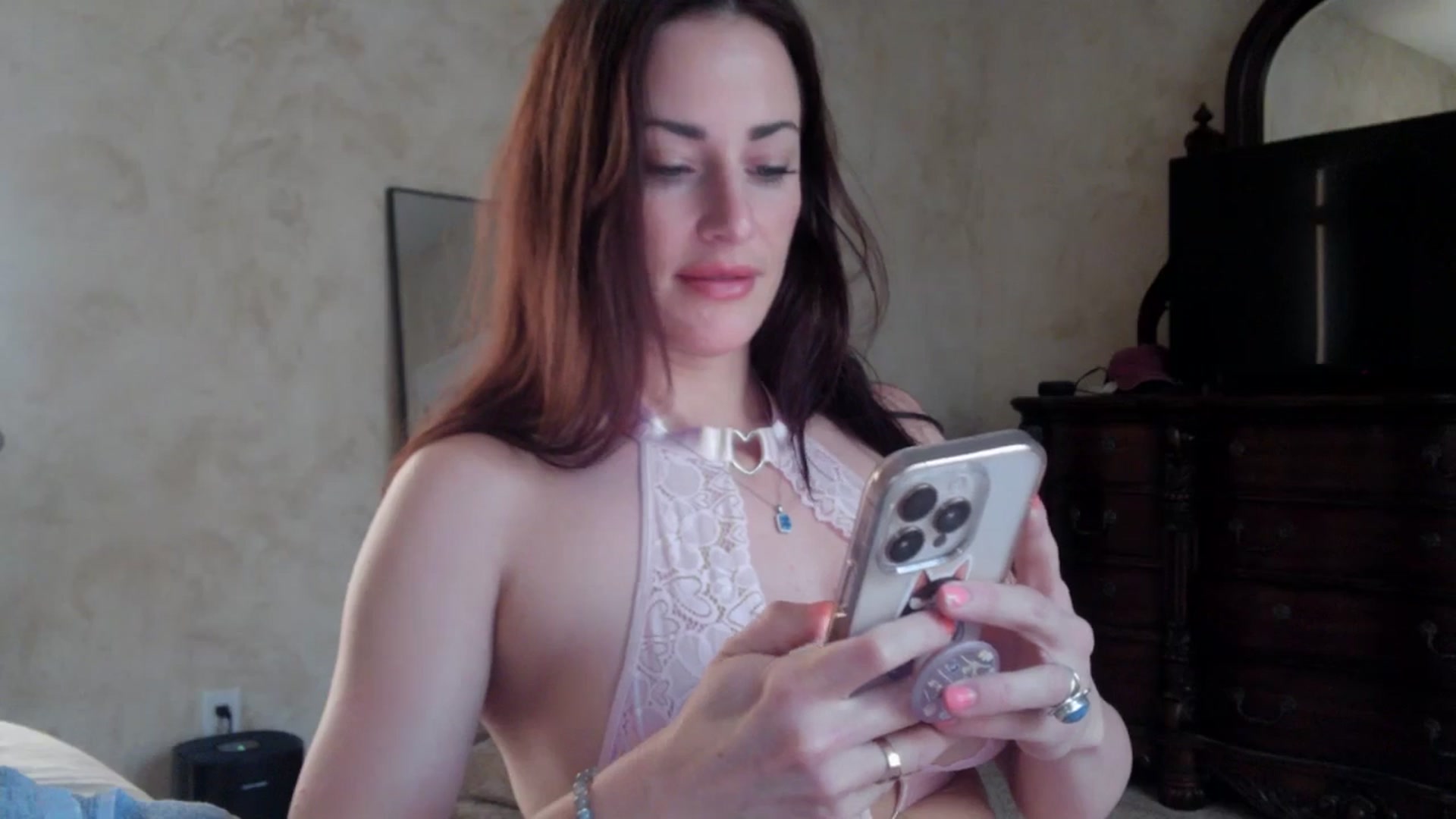 Gallery image thumbnail from Siren3's myfreecams stream on, 11/05/2025, 18:58 image 2 of 20