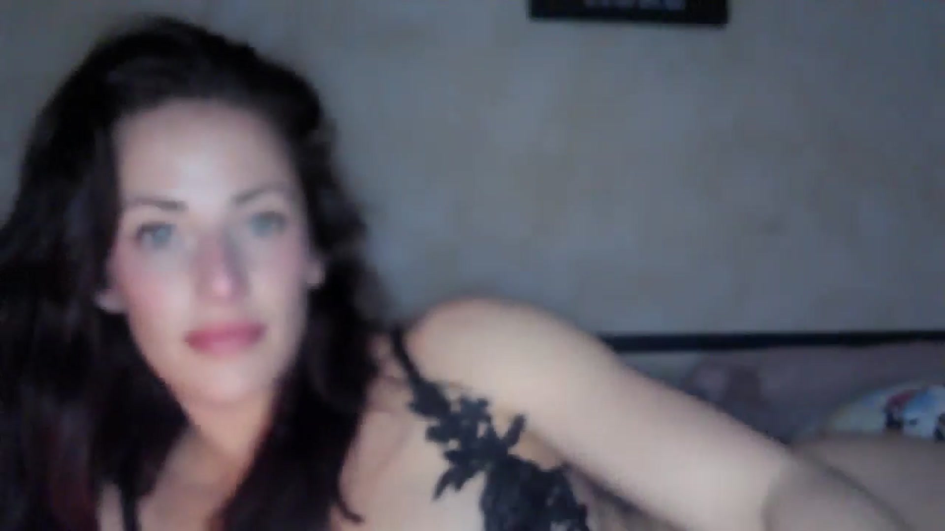 Gallery image thumbnail from Siren3's myfreecams stream on, 12/28/2025, 04:38 image 12 of 20