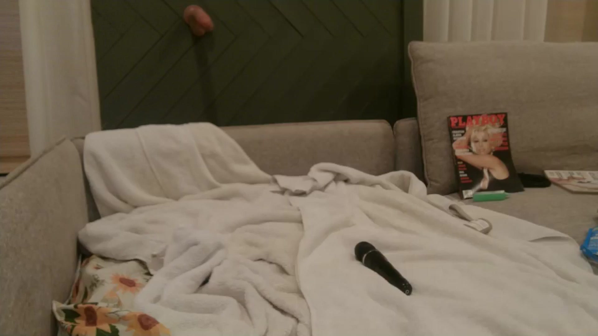 Gallery image thumbnail from Siren3's myfreecams stream on, 04/08/2026, 01:09 image 15 of 20