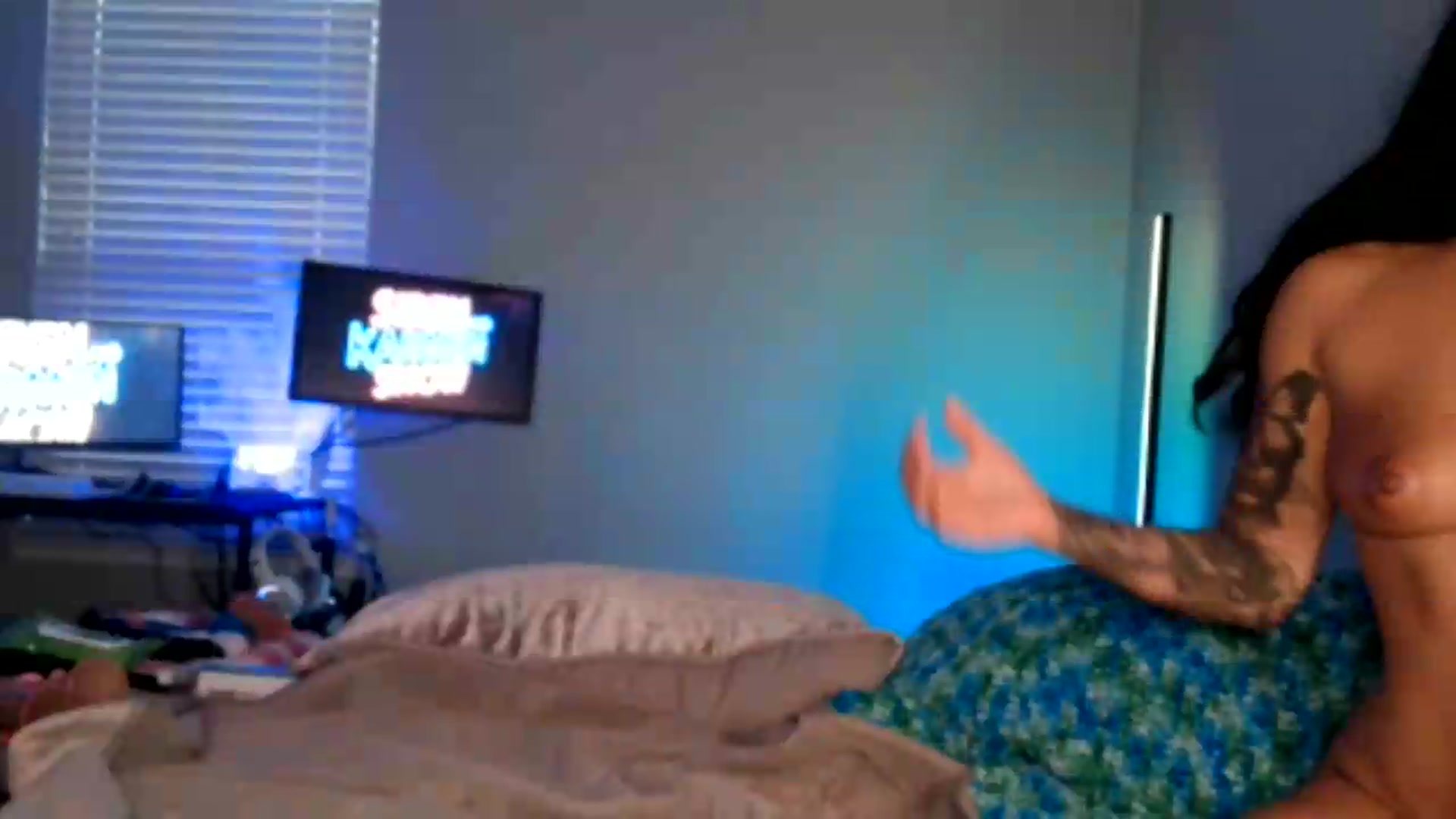 Gallery image thumbnail from Siren3's myfreecams stream on, 05/22/2026, 24:04 image 11 of 20