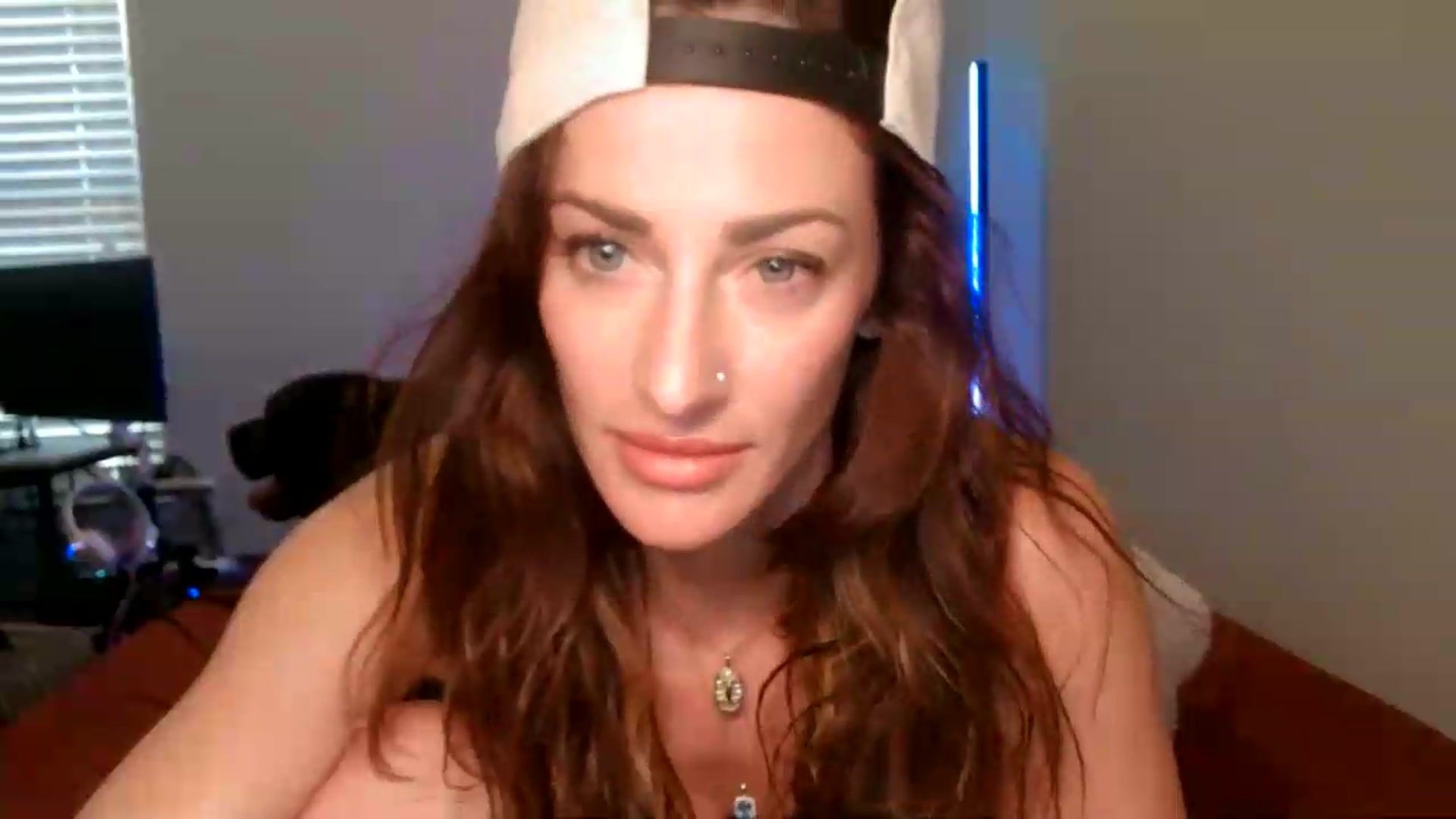 Gallery image thumbnail from Siren3's myfreecams stream on, 07/07/2026, 20:45 image 3 of 20