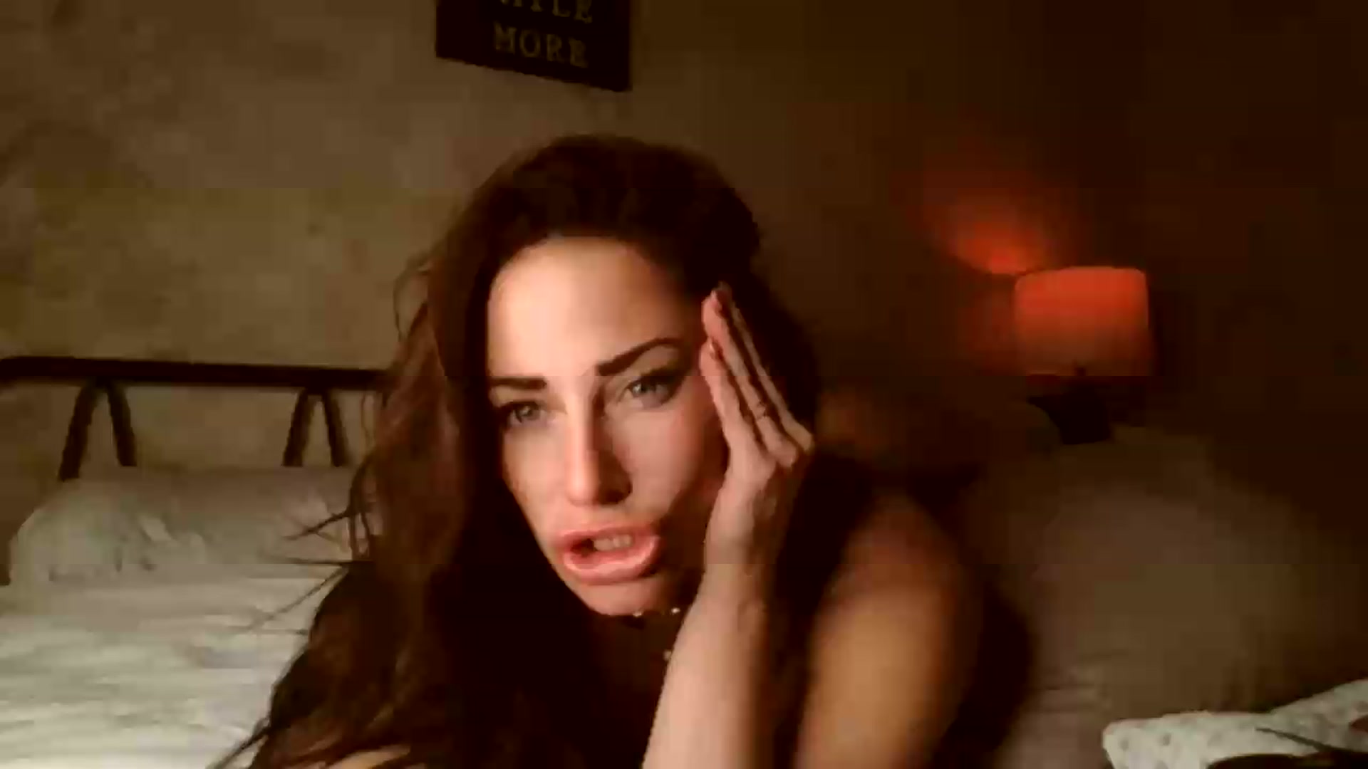 Gallery image thumbnail from Siren3's myfreecams stream on, 08/27/2026, 01:08 image 18 of 20