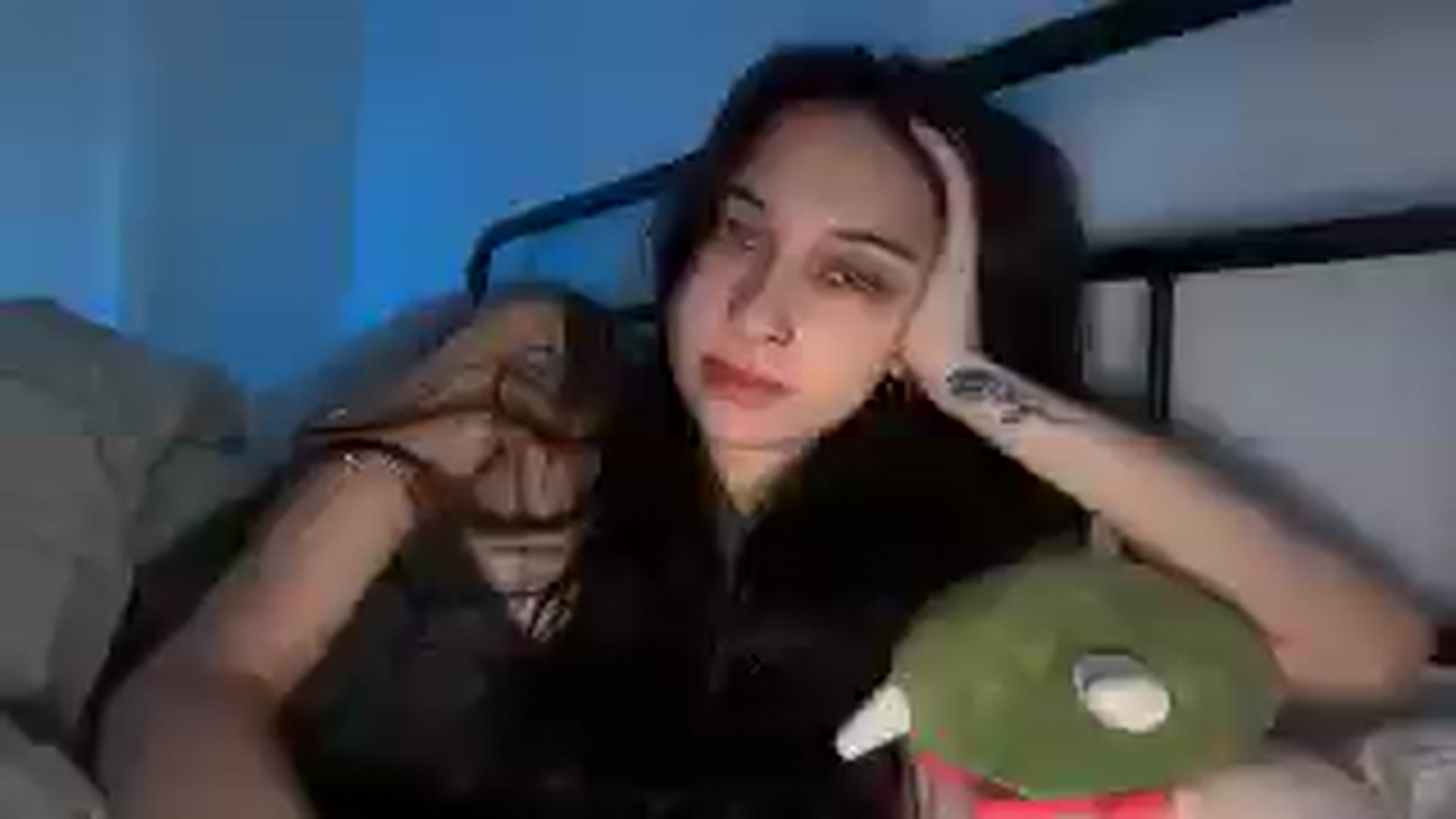 Gallery image thumbnail from SirenRain's myfreecams stream on, 09/03/2025, 15:27 image 12 of 20