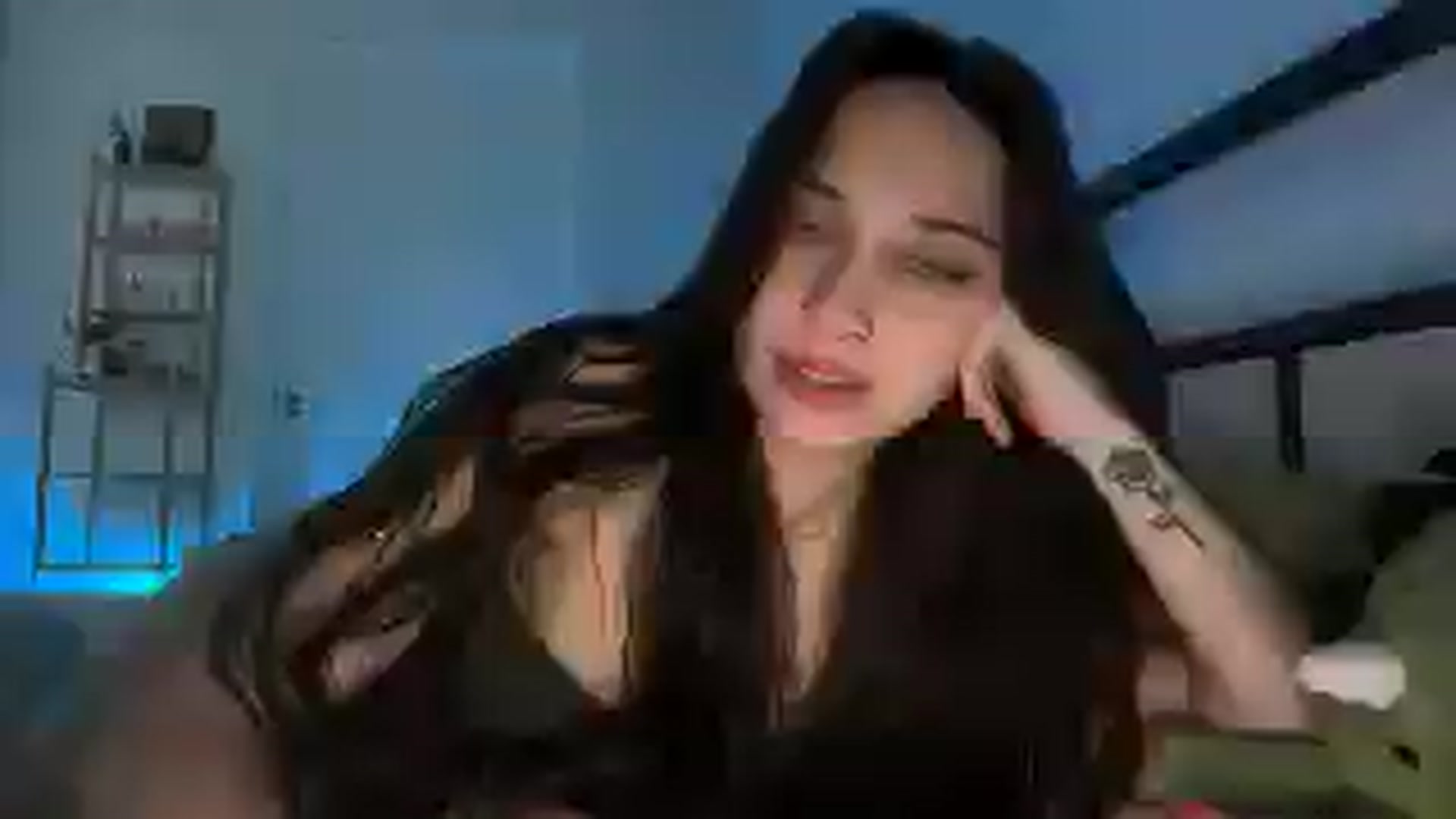 Gallery image thumbnail from SirenRain's myfreecams stream on, 09/03/2025, 15:27 image 6 of 20