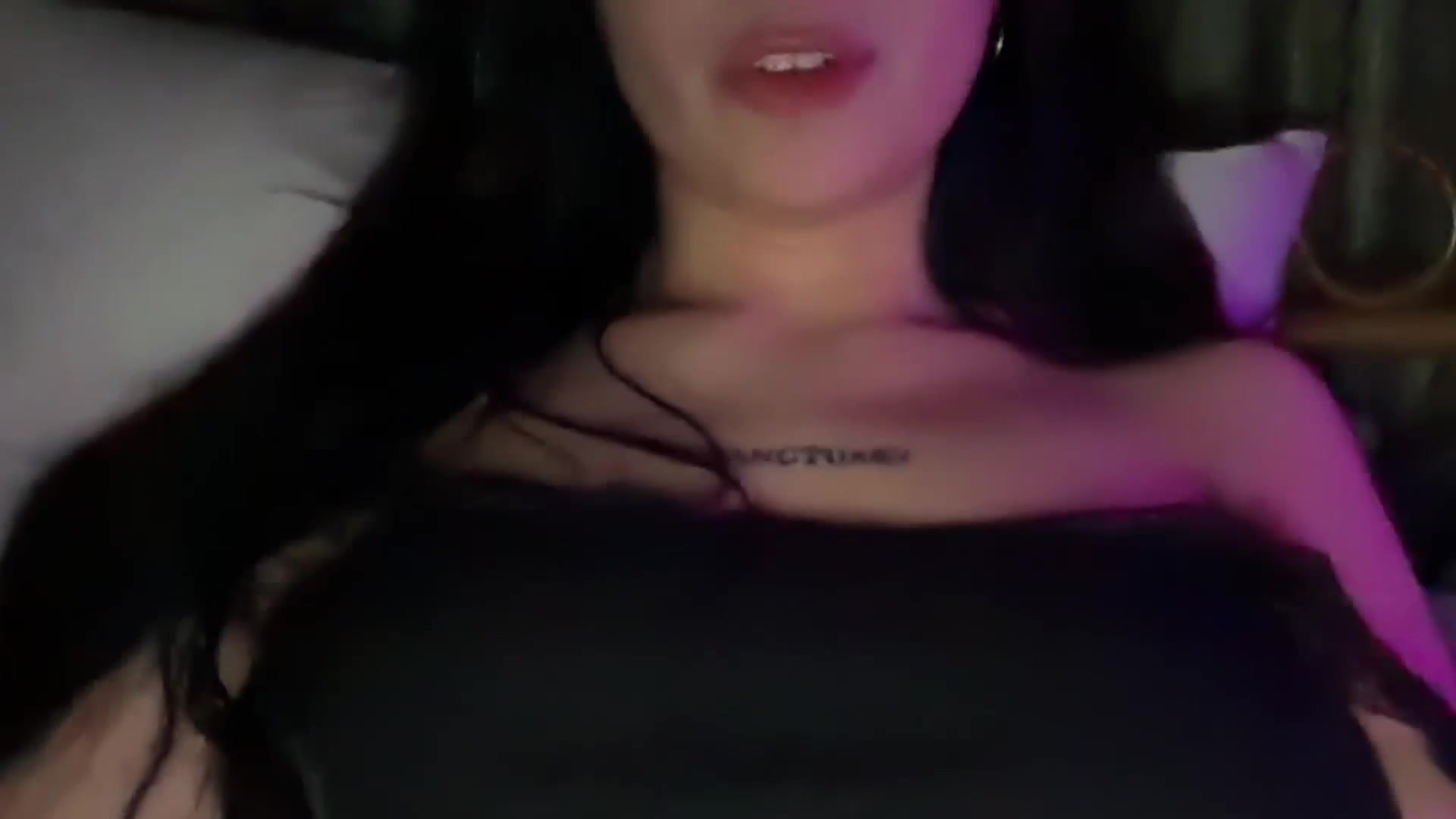 Gallery image thumbnail from SirenRain's myfreecams stream on, 01/29/2026, 16:27 image 17 of 20