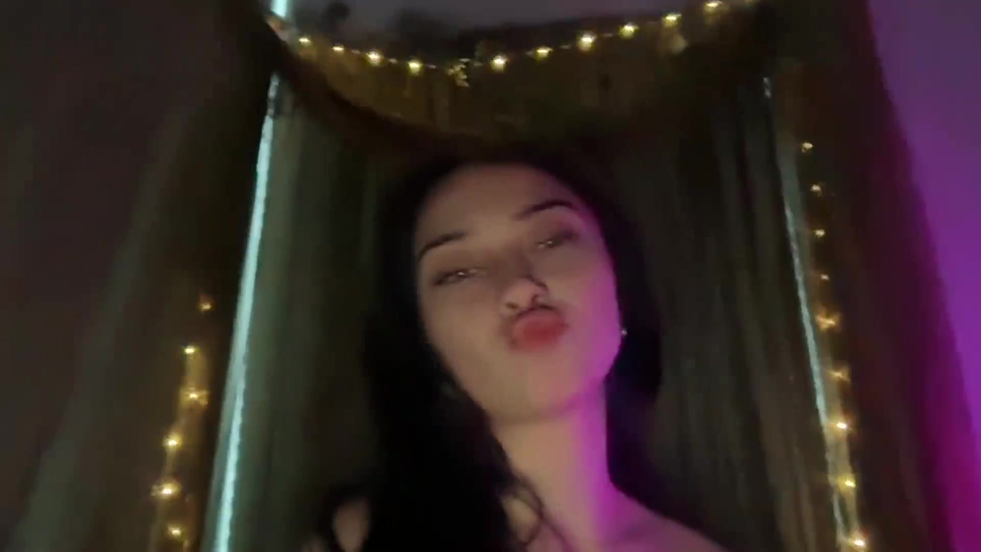 Gallery image thumbnail from SirenRain's myfreecams stream on, 01/29/2026, 16:27 image 15 of 20