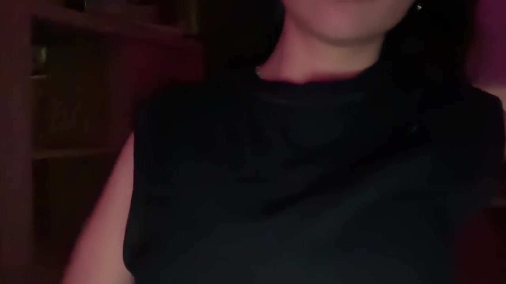 Gallery image thumbnail from SirenRain's myfreecams stream on, 02/02/2026, 03:00 image 12 of 20